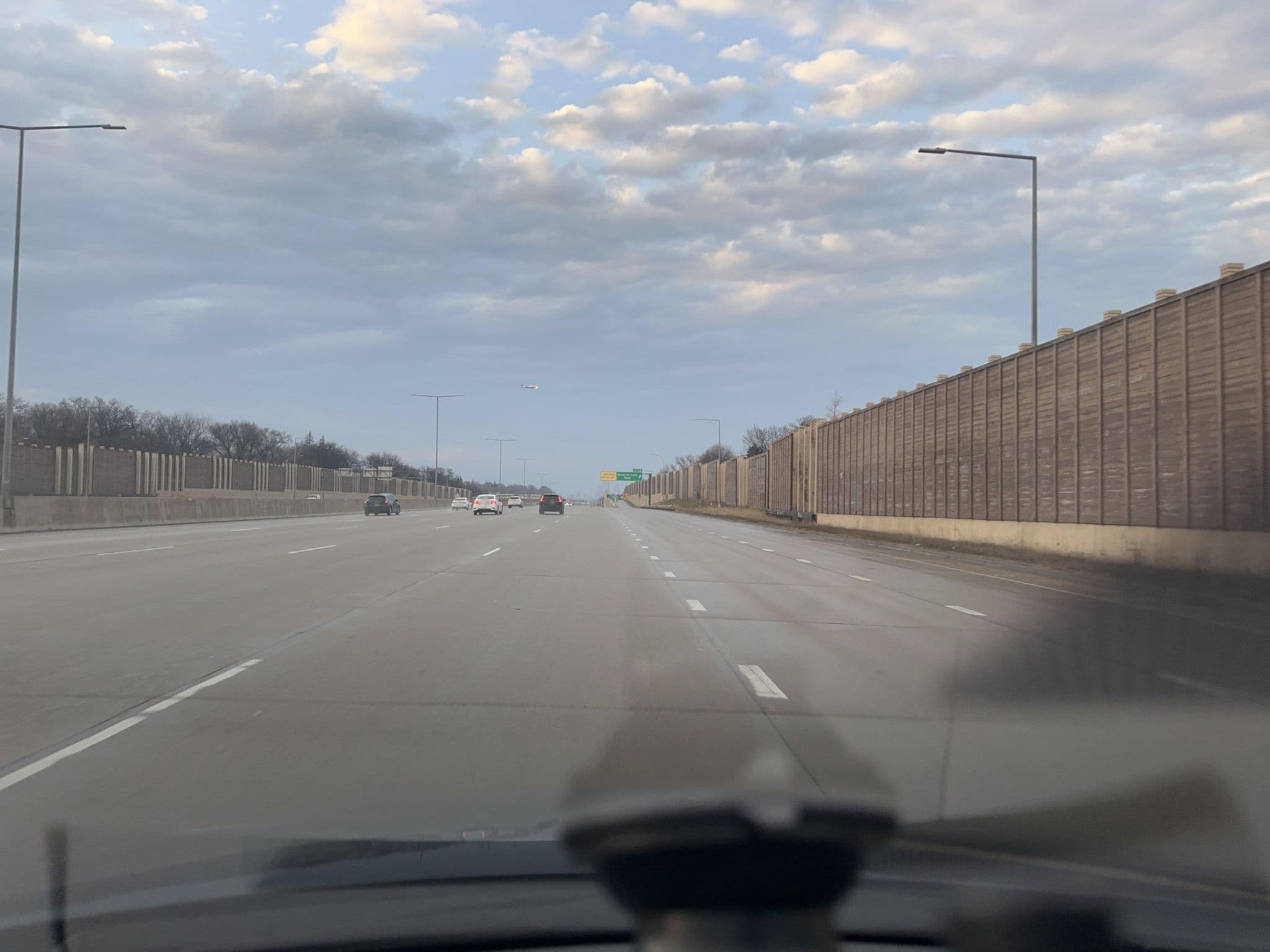 Street view near W Hotel, Richfield — © quickness805 (CC BY-SA · Mapillary)