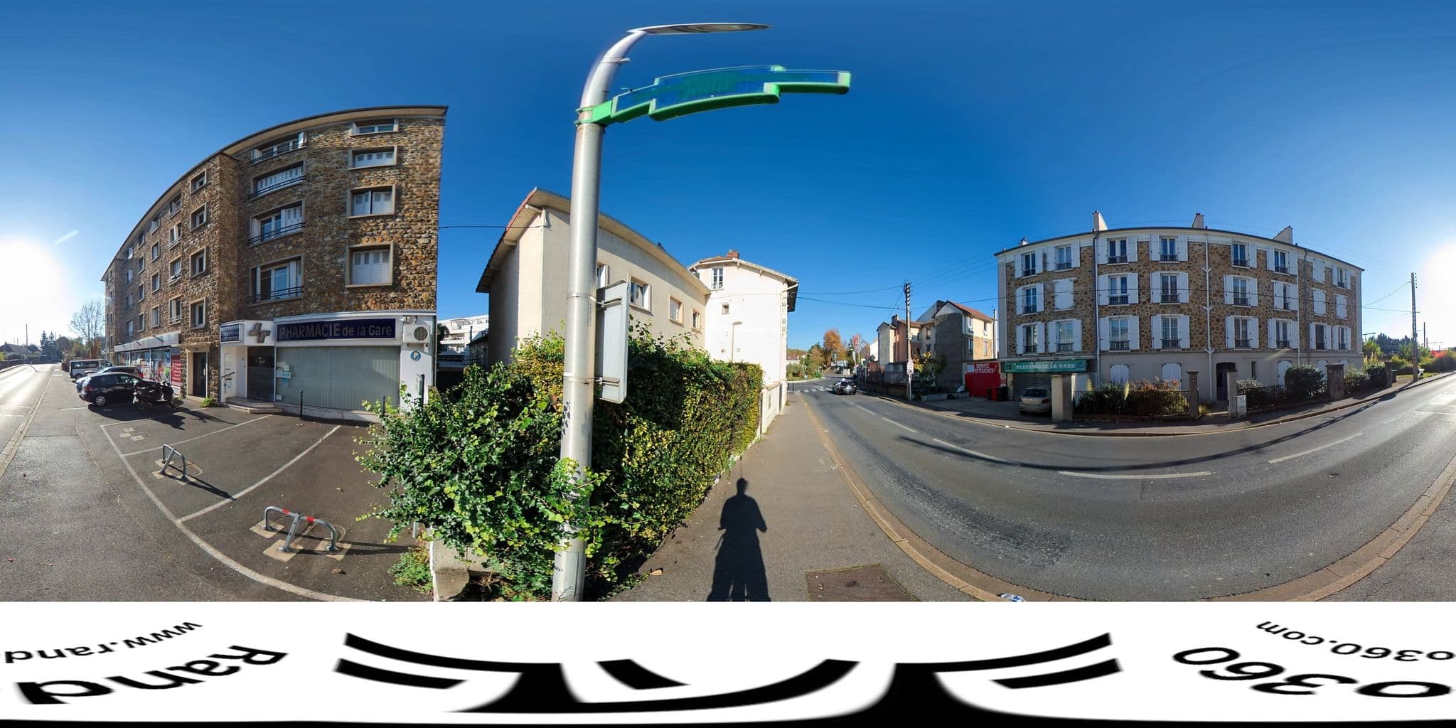 Street view near Hôtel de la Gare - Meublés, Athis-Mons — © Rando360 (CC BY-SA · Mapillary)