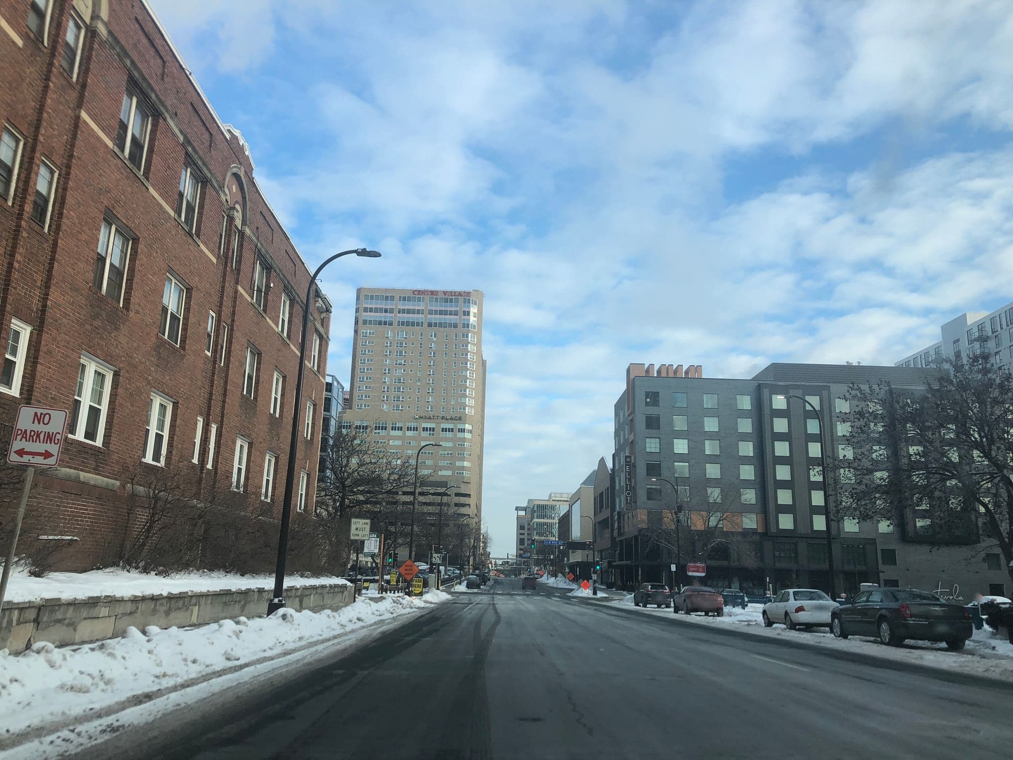 Street view near Drake Hotel Property, Minneapolis — © billgrahammap (CC BY-SA · Mapillary)