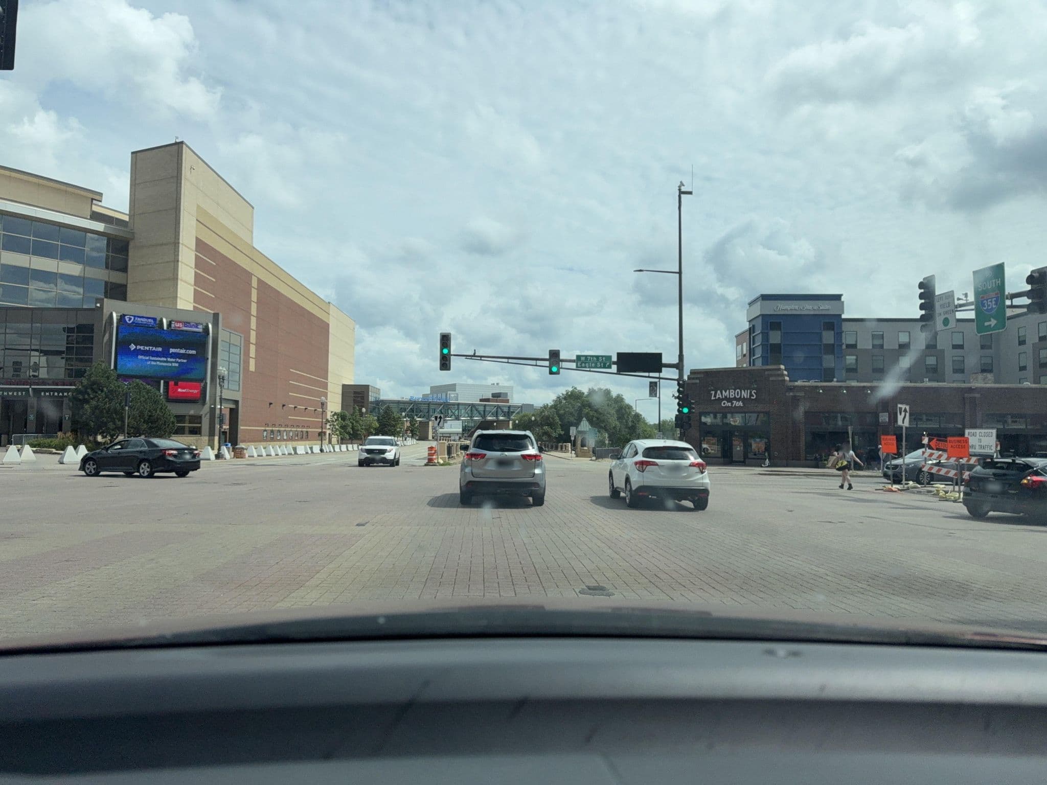 Street view near Hangover Central, Saint Paul — © littlejth (CC BY-SA · Mapillary)