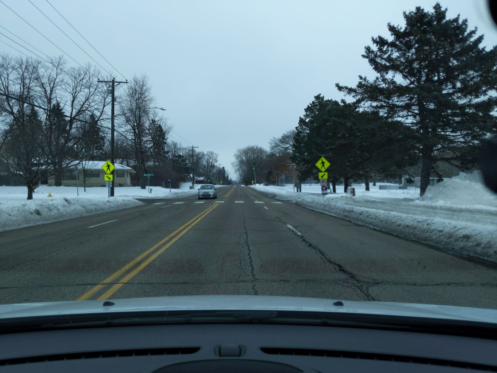 Street view near Crowne Plaza Minneapolis North, Little Canada — © iandees (CC BY-SA · Mapillary)