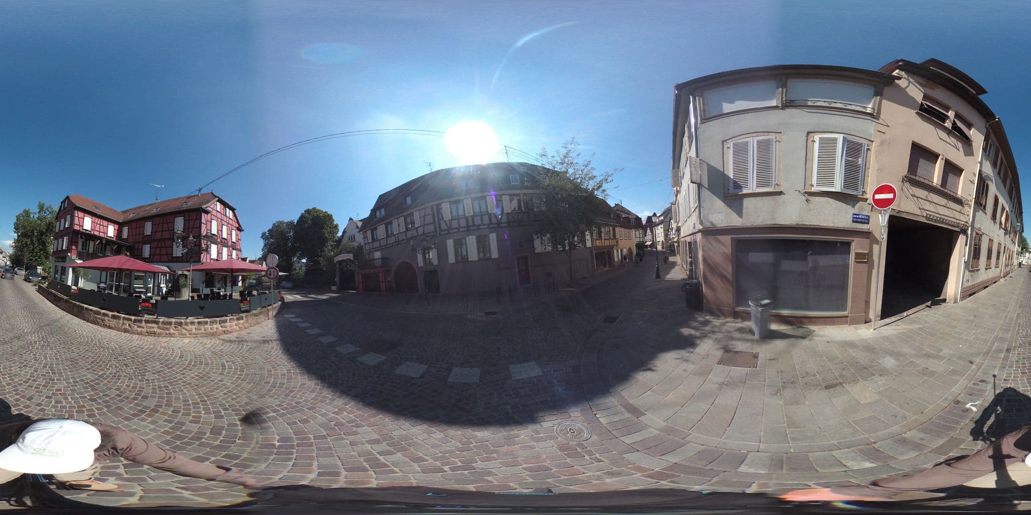 Street view near A la Maison Rouge, Barr — © geovelo (CC BY-SA · Mapillary)