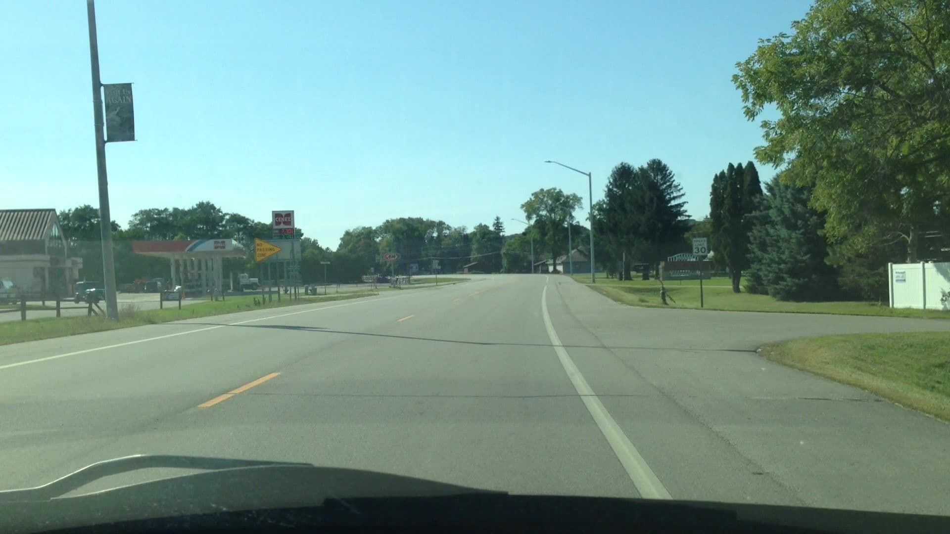 Street view near White Valley Motel, Eyota — © lvl5 (CC BY-SA · Mapillary)
