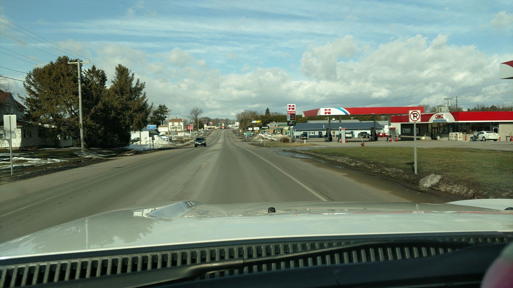 Street view near Plainview Motors, Eyota — © jasonwi (CC BY-SA · Mapillary)