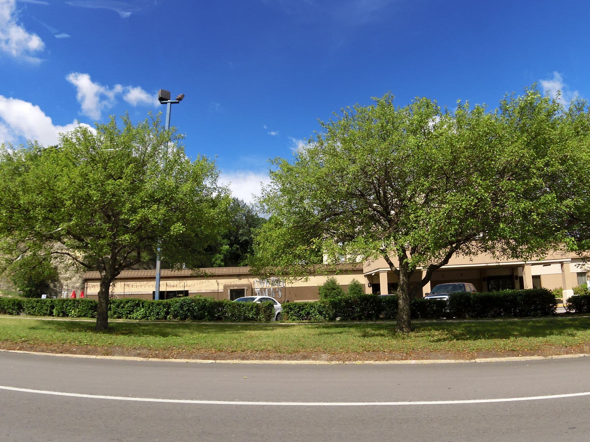 Street view near Wyndham Garden Rochester, Byron — © allen (CC BY-SA · Mapillary)