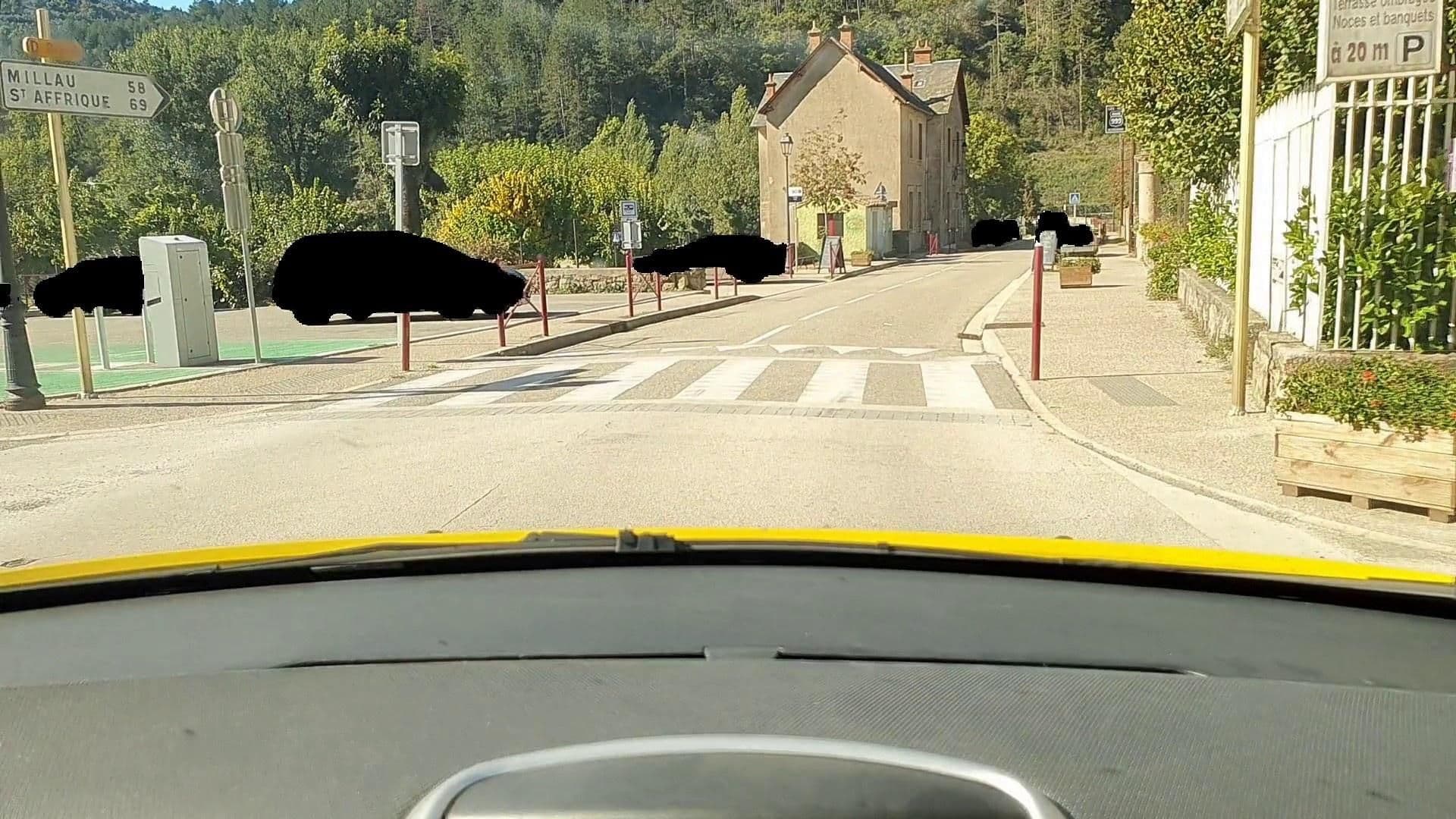 Street view near Le Cévenol, Avèze — © si3p0 (CC BY-SA · Mapillary)