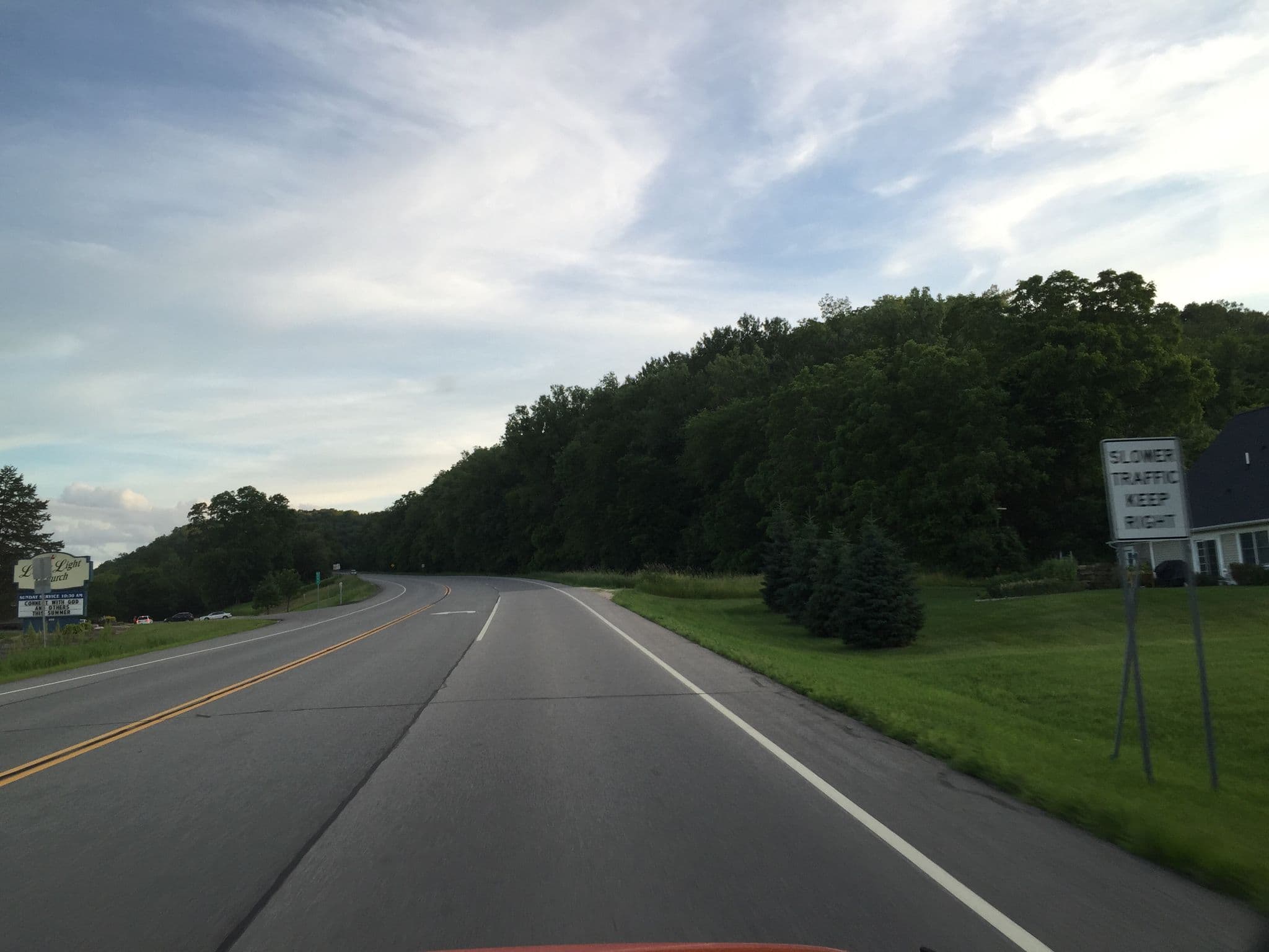 Street view near Village House Inn, Goodview — © airfoof (CC BY-SA · Mapillary)