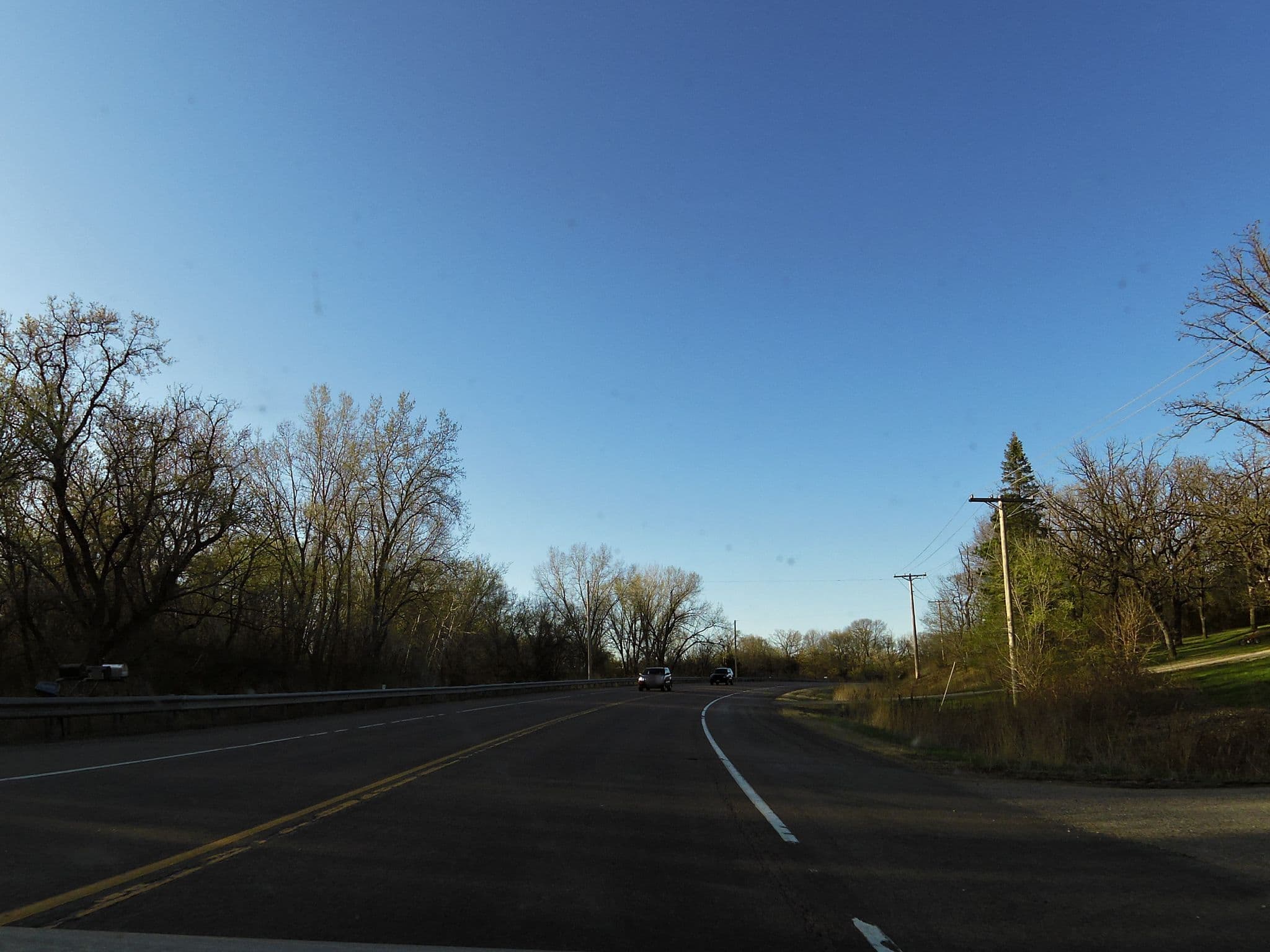 Street view near Treasure Island Room 331, Cannon Falls — © allen (CC BY-SA · Mapillary)
