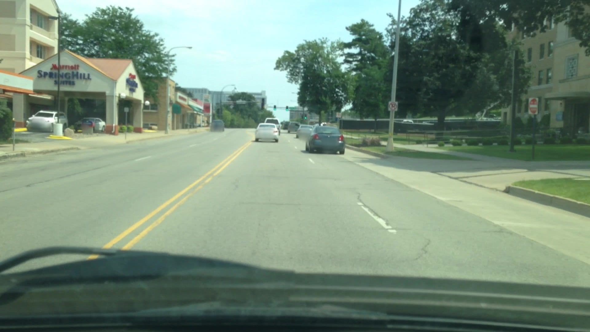 Street view near Maria's, Byron — © lvl5 (CC BY-SA · Mapillary)