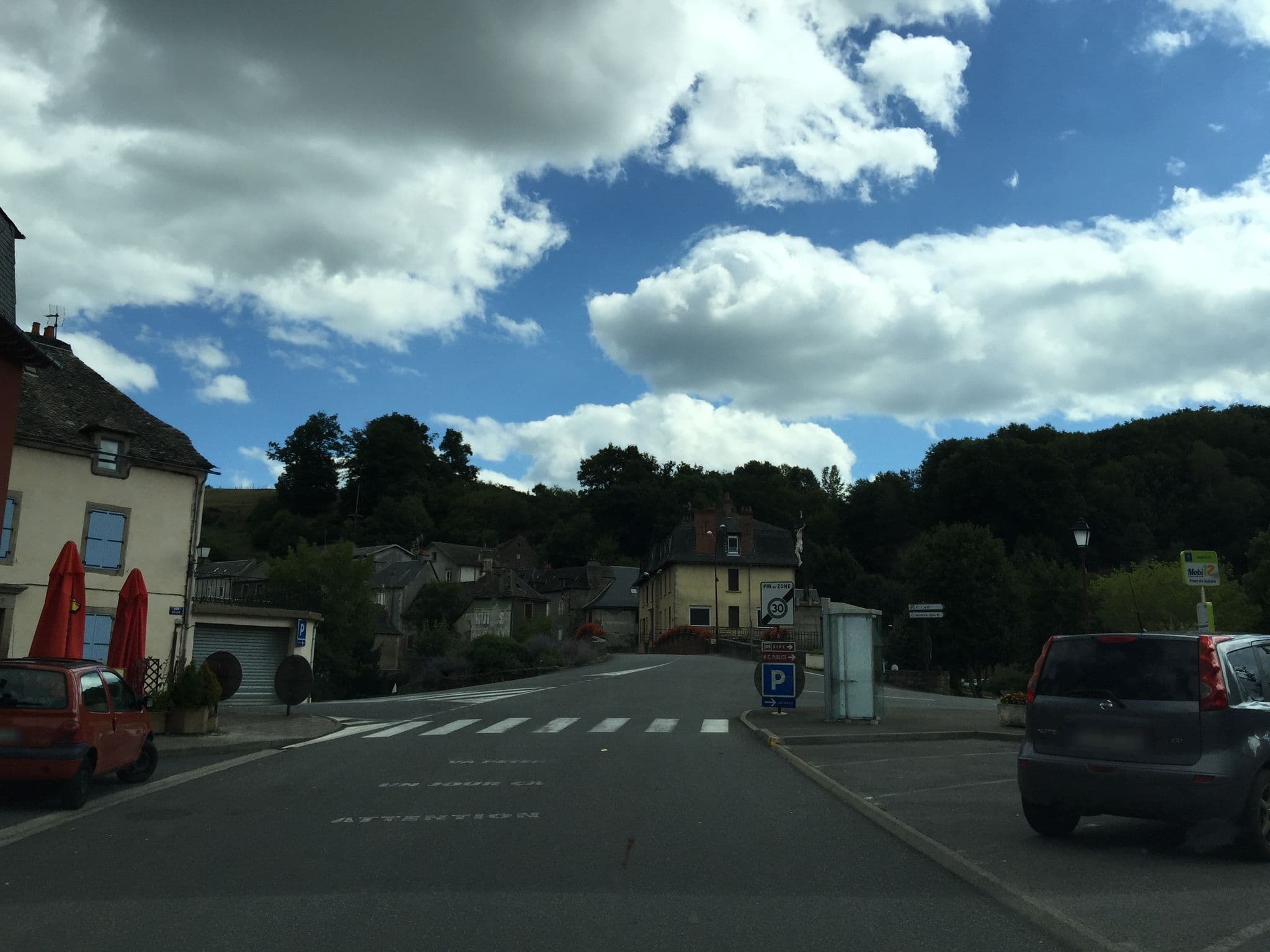 Street view near Hôtel Restaurant des Voyageurs, Pont-de-Salars — © geraldchatagnon (CC BY-SA · Mapillary)
