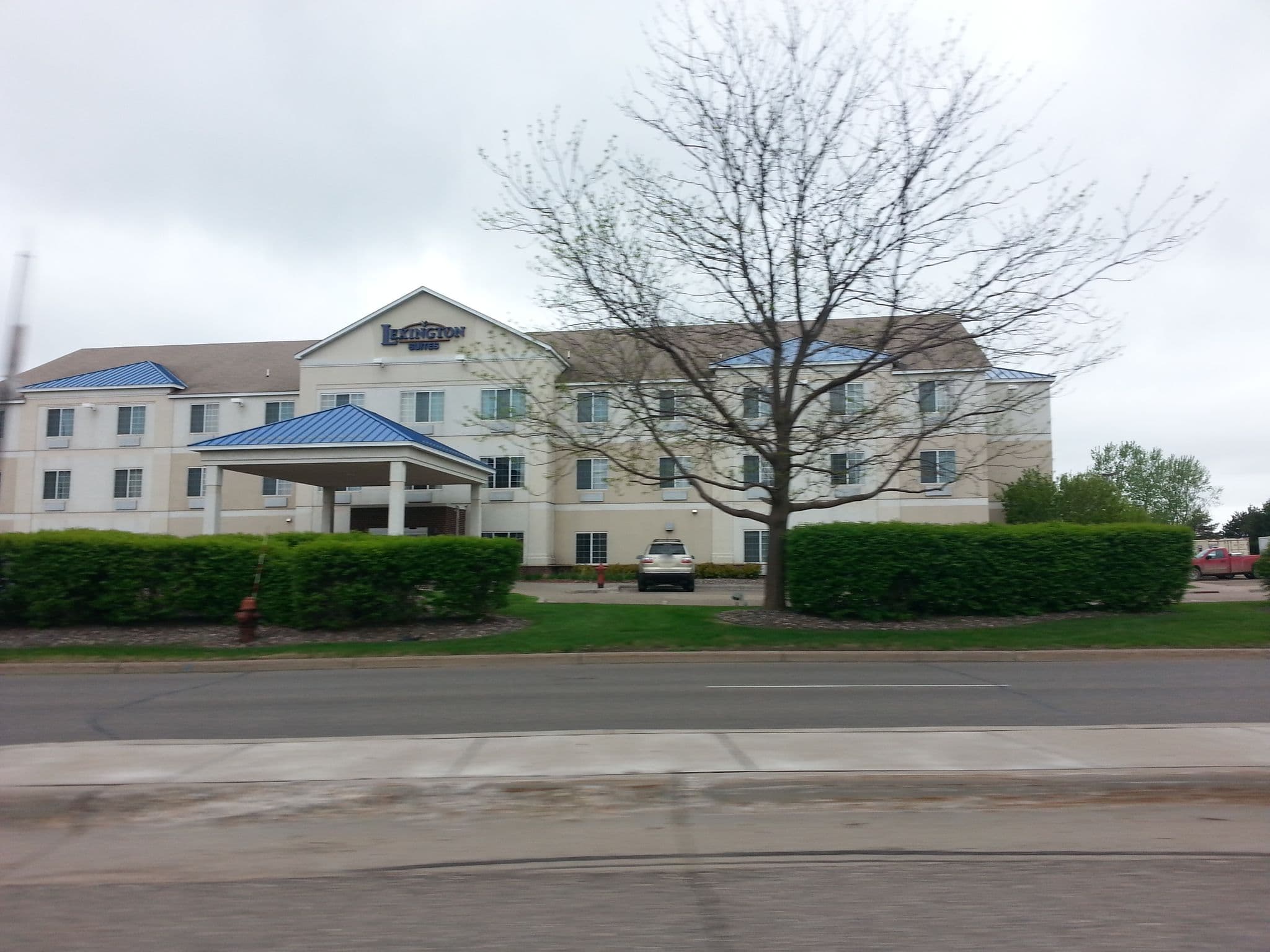 Street view near Comfort Inn & Suites, Oak Park Heights — © allen (CC BY-SA · Mapillary)
