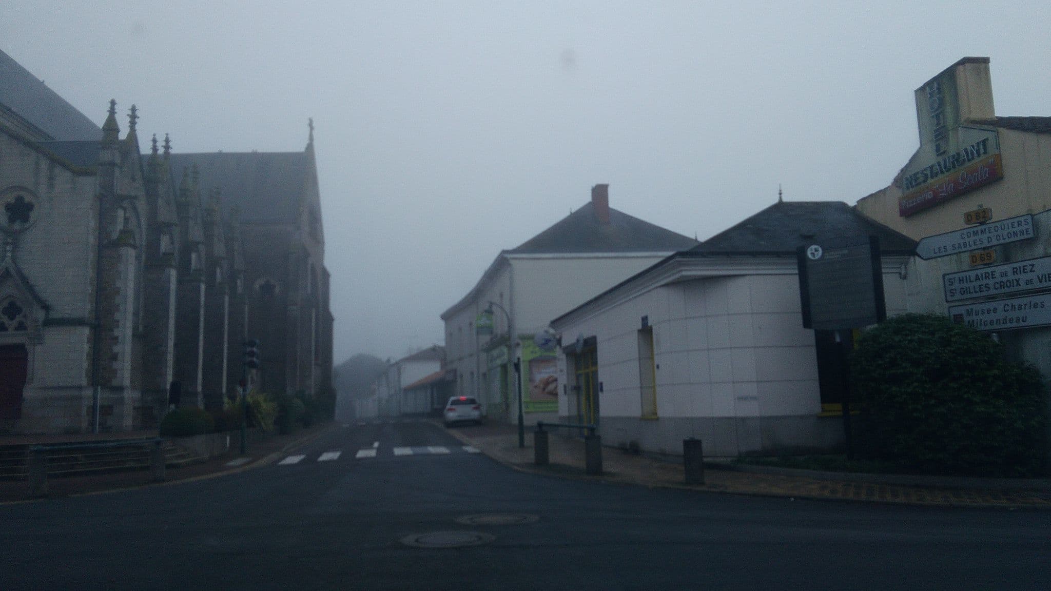 Street view near La Scala, Soullans — © vincent_95 (CC BY-SA · Mapillary)