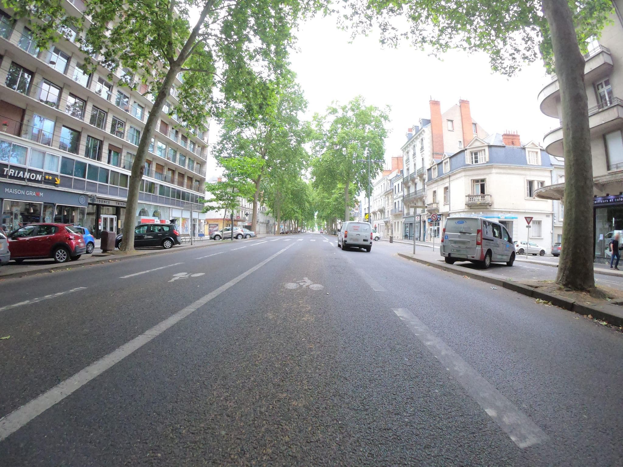 Street view near Résidence Trianon, Tours — © cartocite (CC BY-SA · Mapillary)
