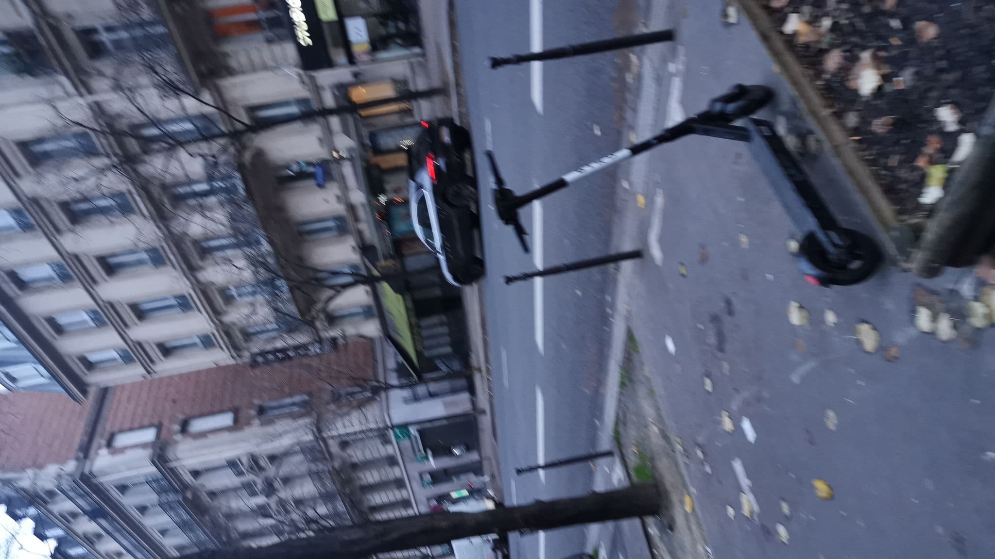 Street view near Résidence Impériale, Neuilly-sur-Seine — © cyberbigor (CC BY-SA · Mapillary)