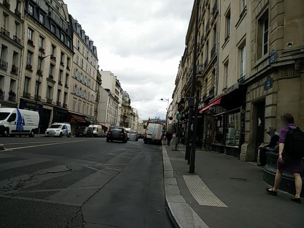 Street view near Hôtel du Jardin des Plantes, Paris 05 Panthéon — © ccossio (CC BY-SA · Mapillary)