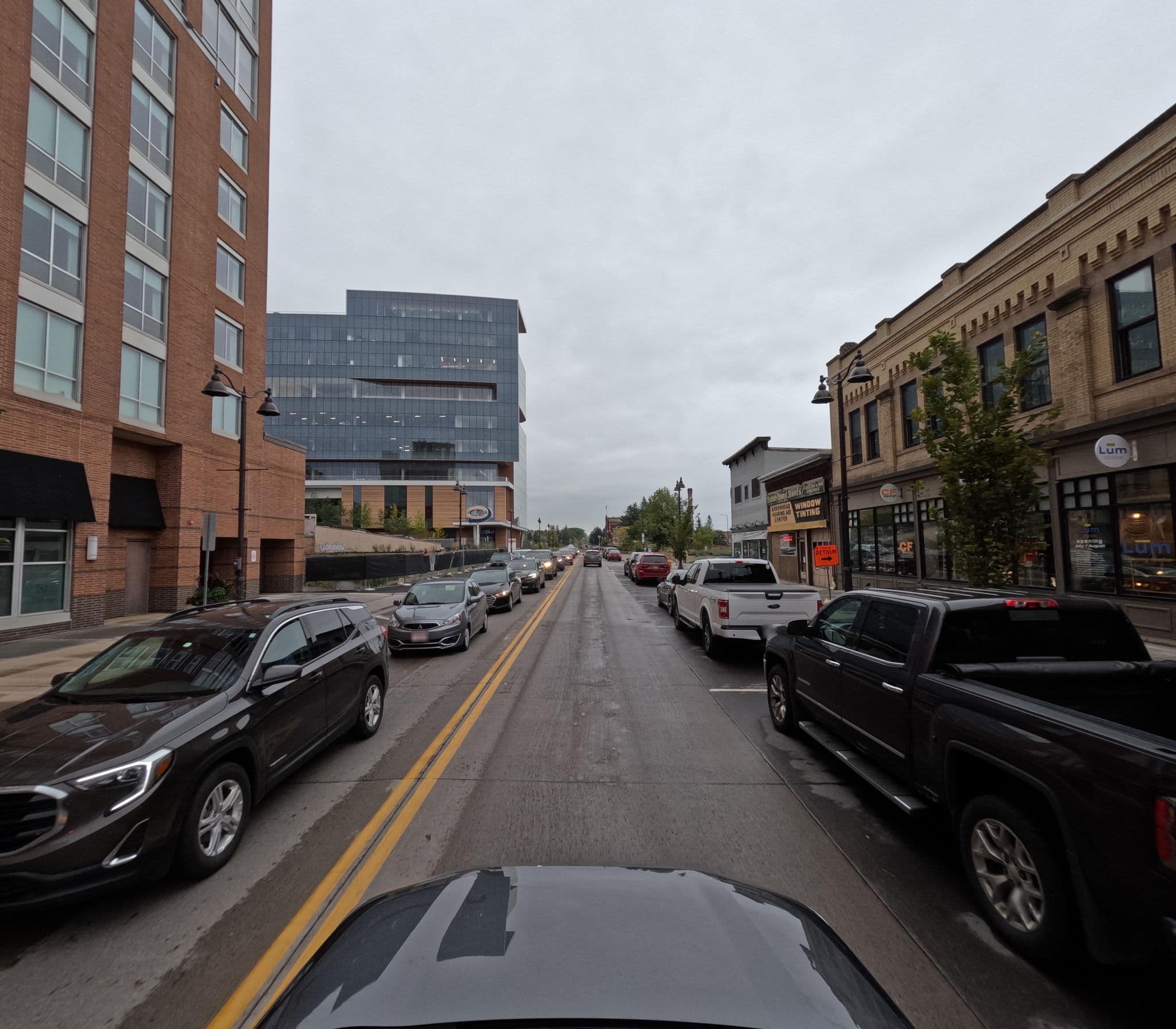 Street view near Sheraton Pool, Duluth — © justinmeyers (CC BY-SA · Mapillary)