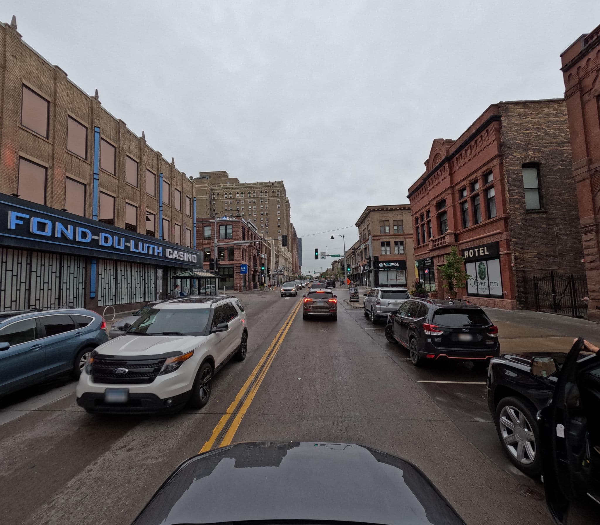 Street view near The Oliver Inn, Duluth — © justinmeyers (CC BY-SA · Mapillary)