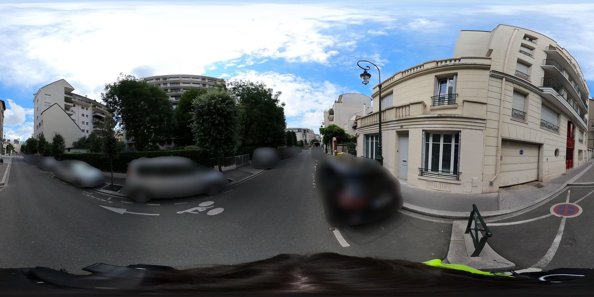 Street view near Hôtel Douglas, Puteaux — © cartocite (CC BY-SA · Mapillary)
