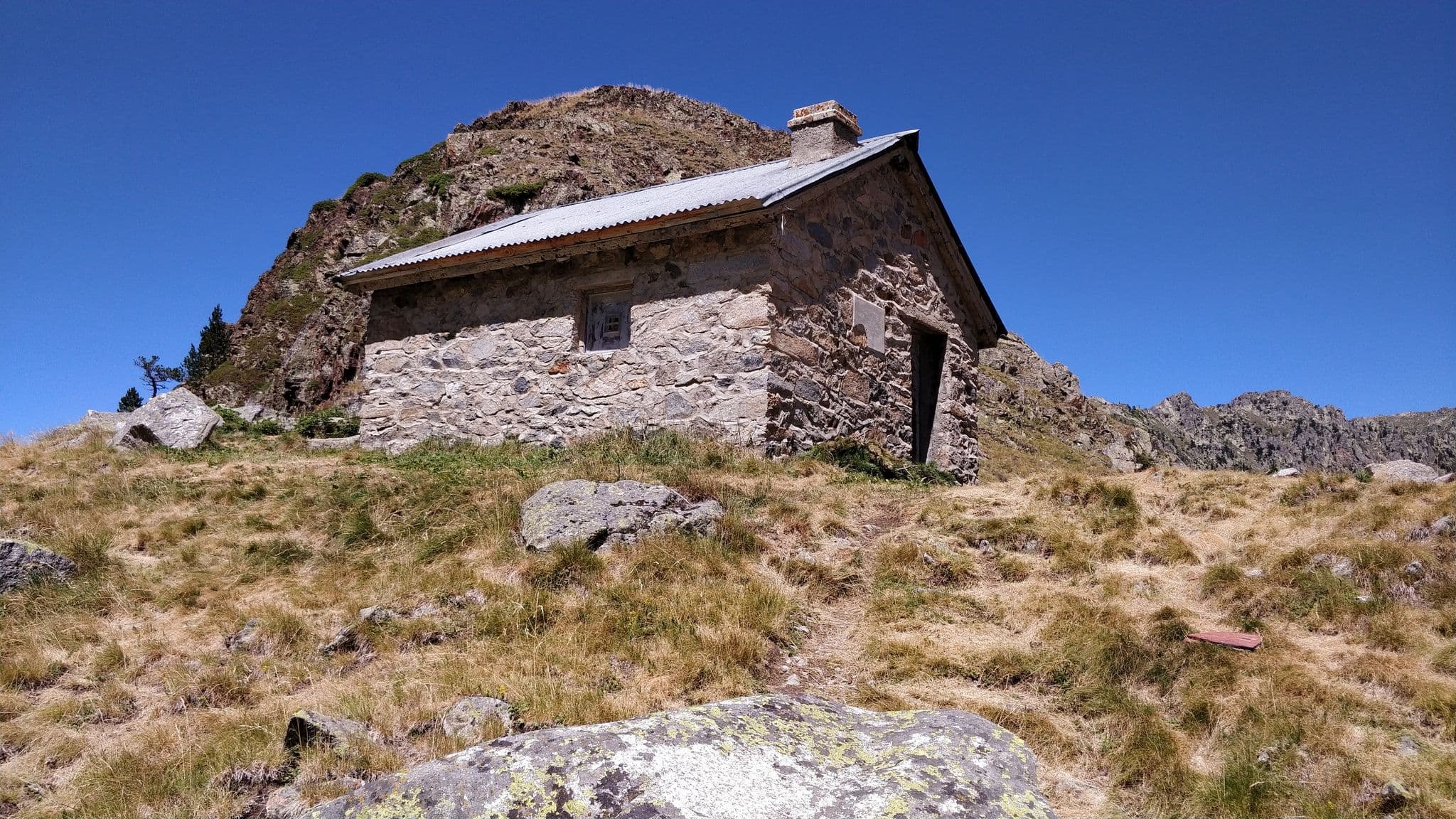 Street view near Cabane dets Coubous, Luz-Saint-Sauveur — © mapillarydenis (CC BY-SA · Mapillary)