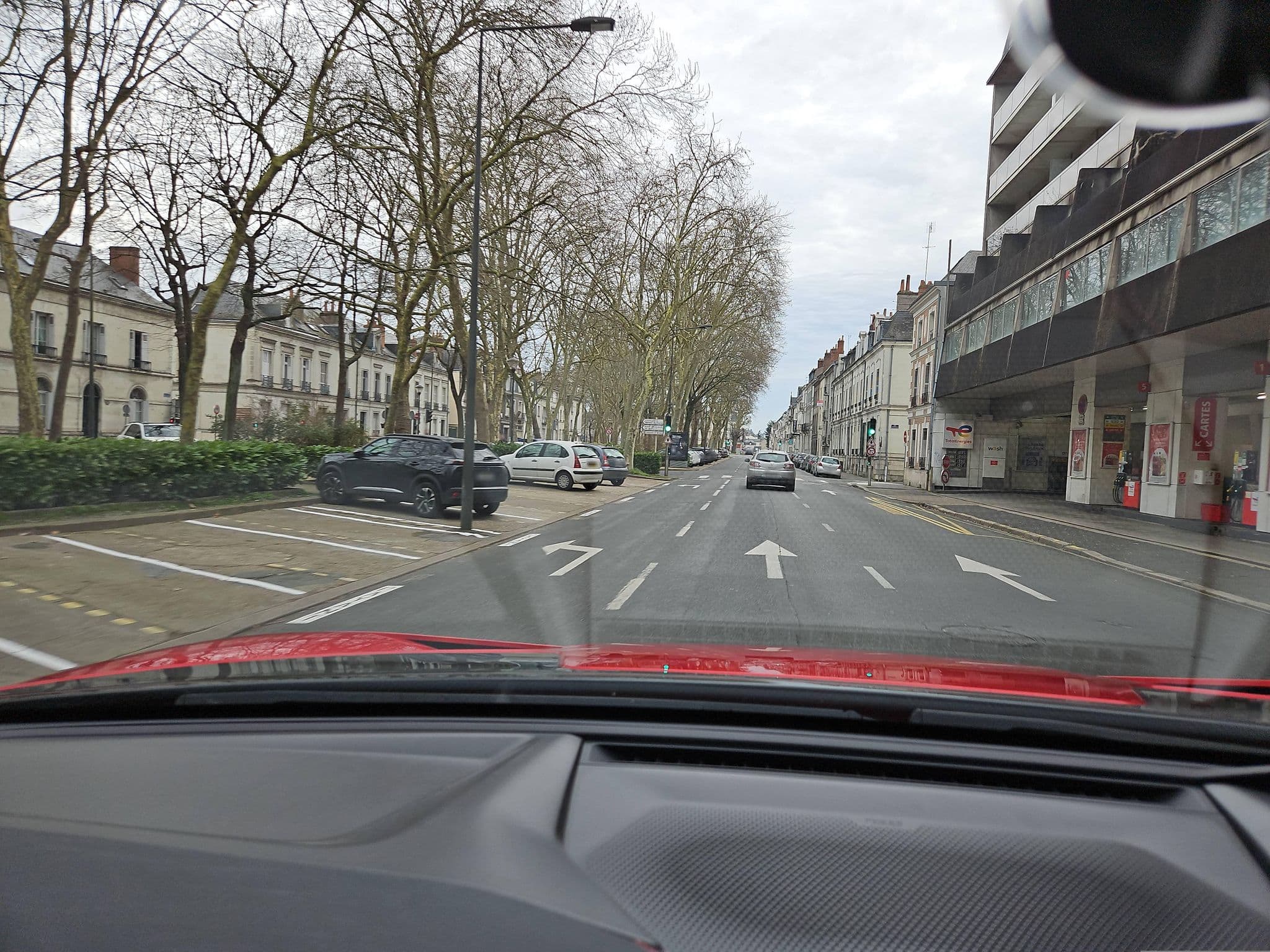 Street view near Hôtel Criden, Tours — © toho (CC BY-SA · Mapillary)