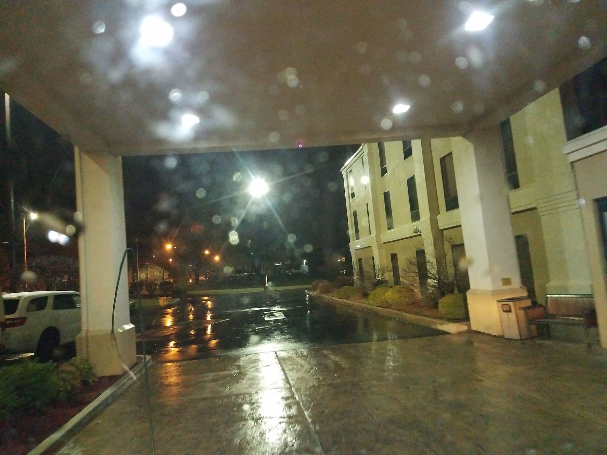 Street view near Comfort Inn, Pacific — © jbthemilker (CC BY-SA · Mapillary)