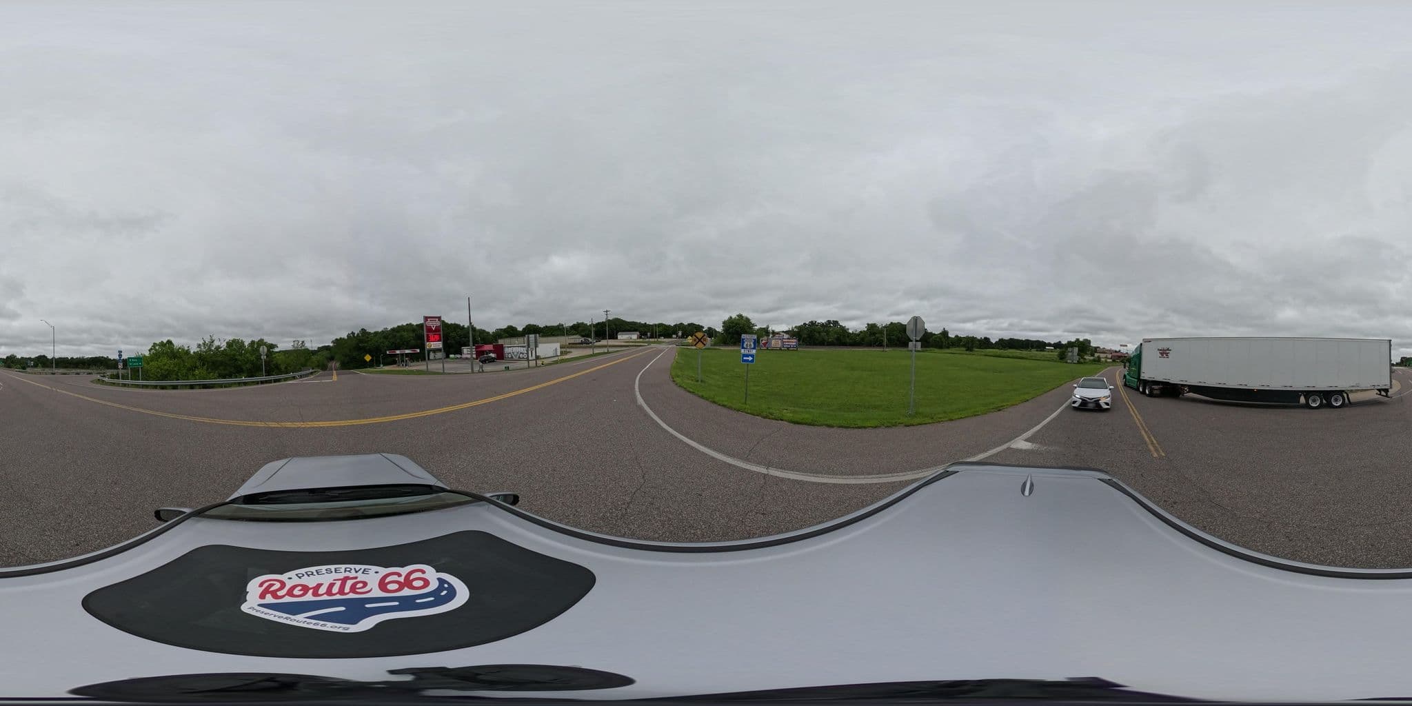 Street view near Meramec Caverns, Sullivan — © nthp_gis (CC BY-SA · Mapillary)