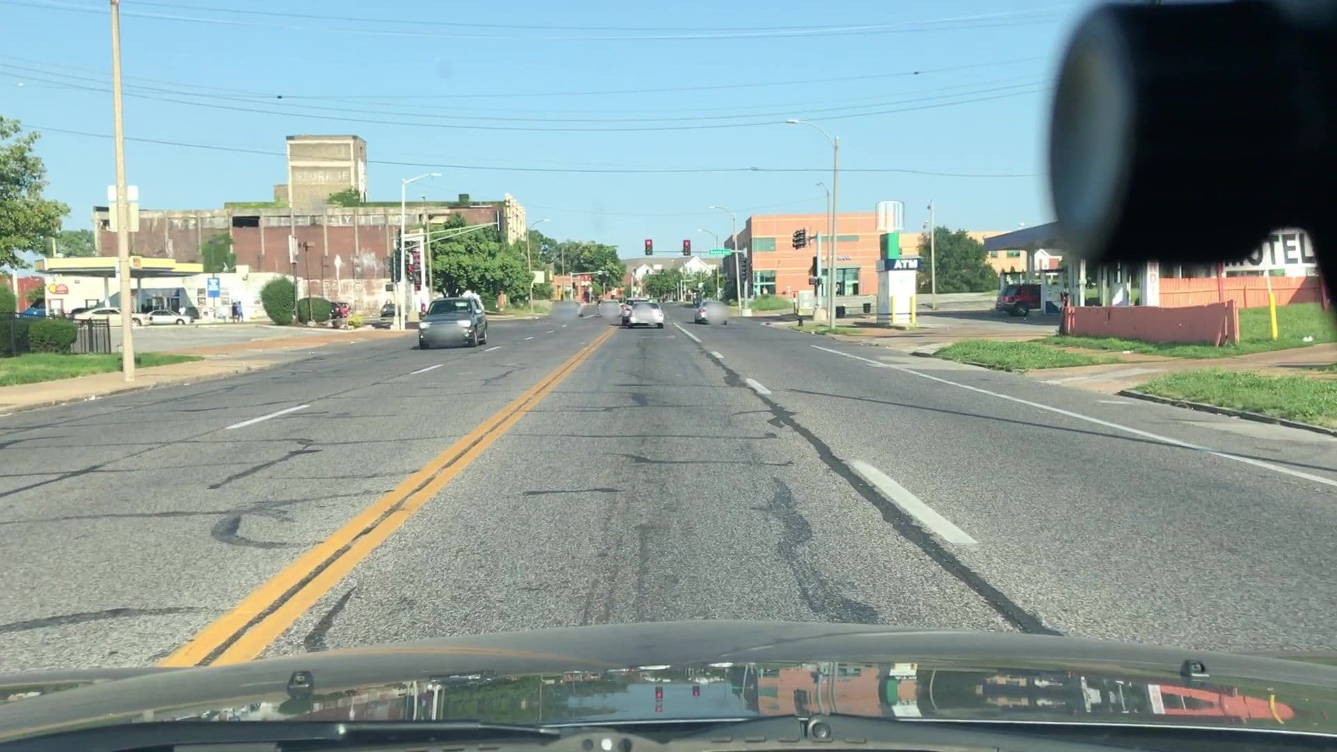Street view near Patel Ramesh, St. Louis — © lvl5 (CC BY-SA · Mapillary)