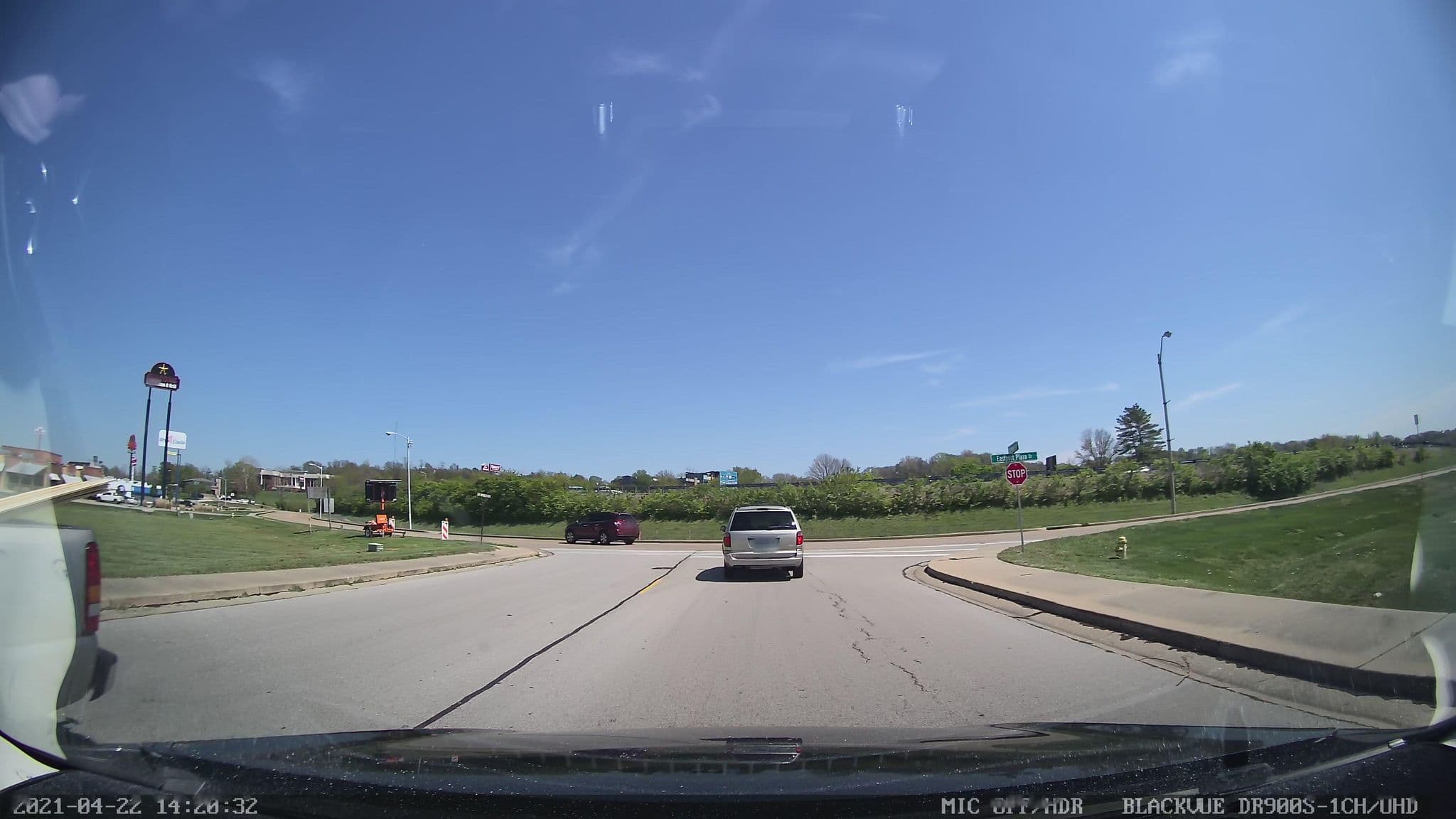 Street view near Wyndham Hotels & Resorts, Collinsville — © smichae (CC BY-SA · Mapillary)