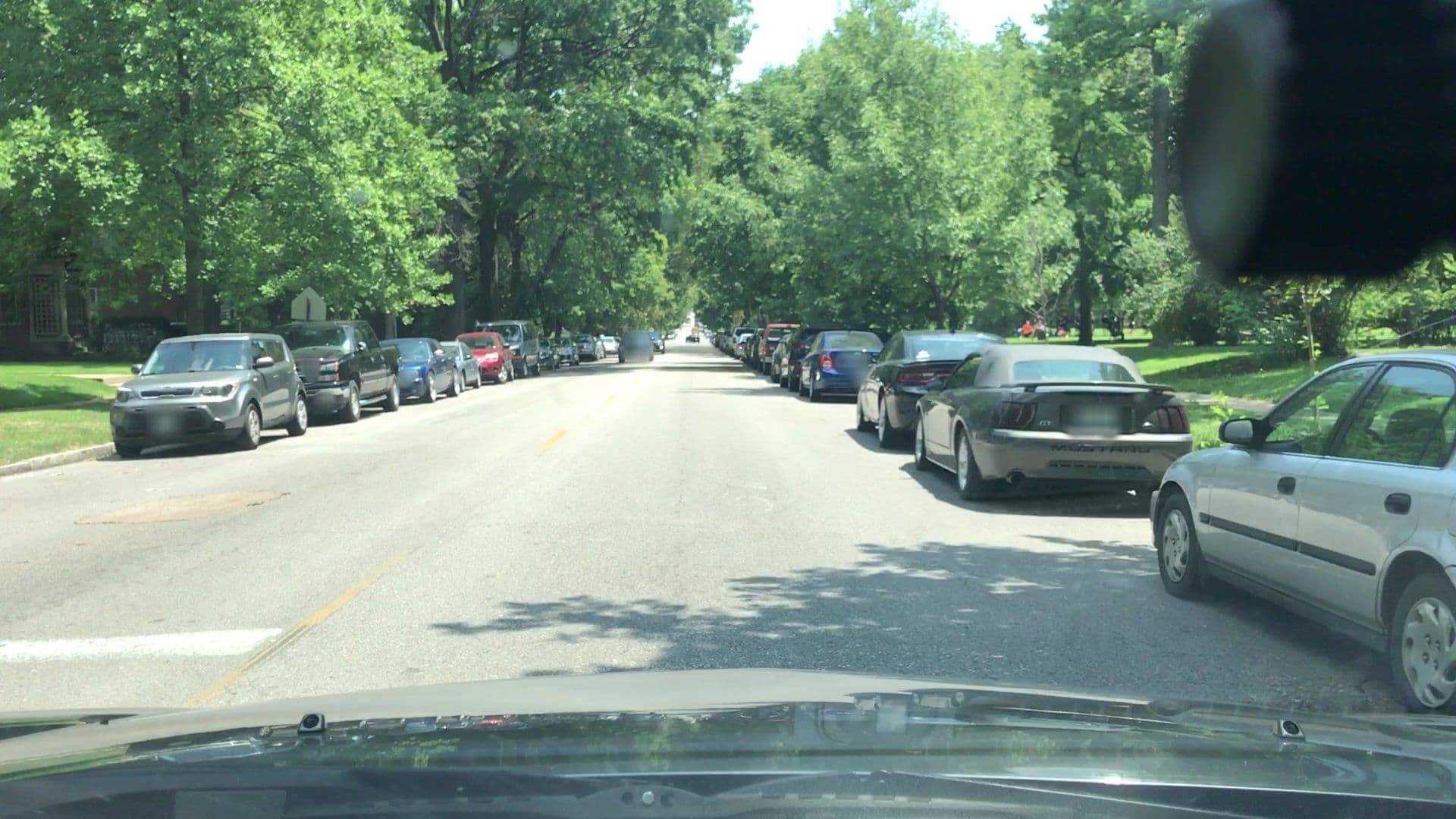Street view near Casa Magnolia Bed And Breakfast, St. Louis — © lvl5 (CC BY-SA · Mapillary)