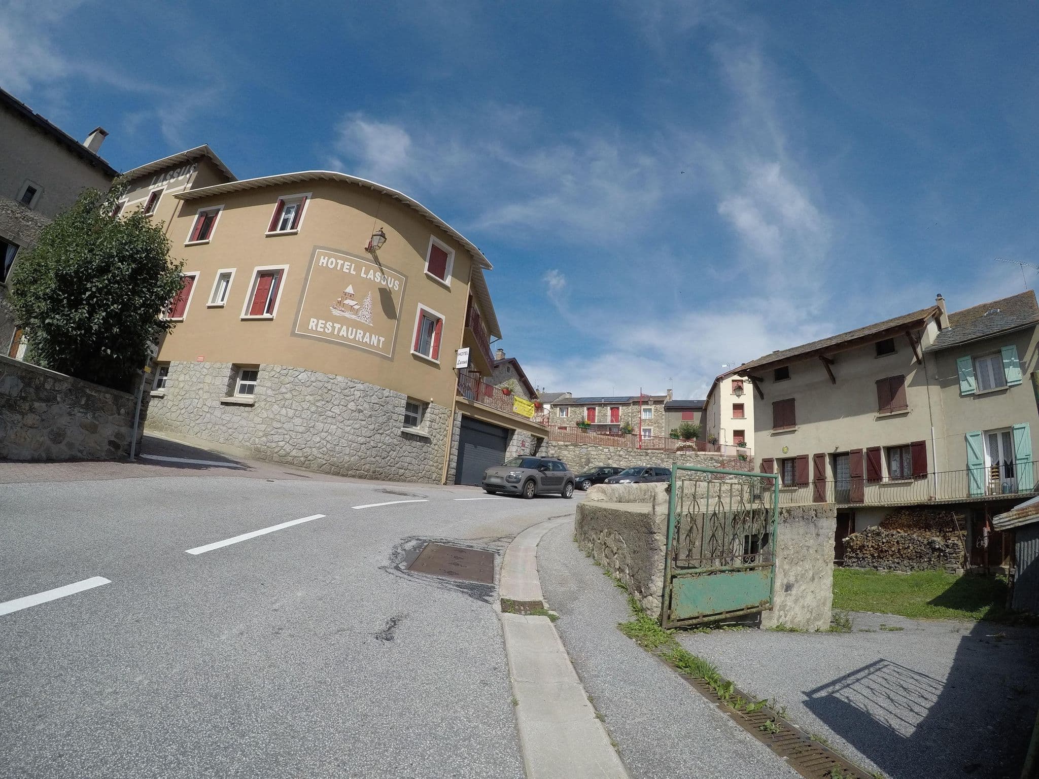 Street view near Hôtel Lassus, Font-Romeu-Odeillo-Via — © ray66 (CC BY-SA · Mapillary)