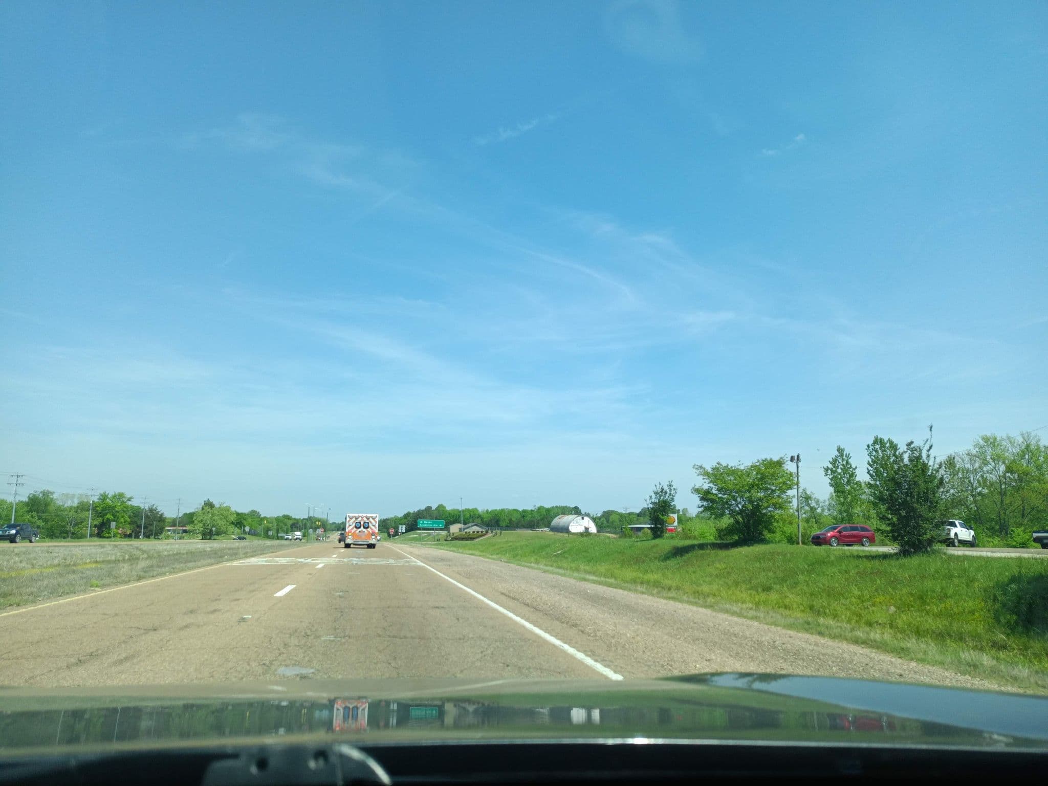 Street view near Best Western Oak Tree Inn Macon (Mississippi), Aliceville — © apmwa (CC BY-SA · Mapillary)