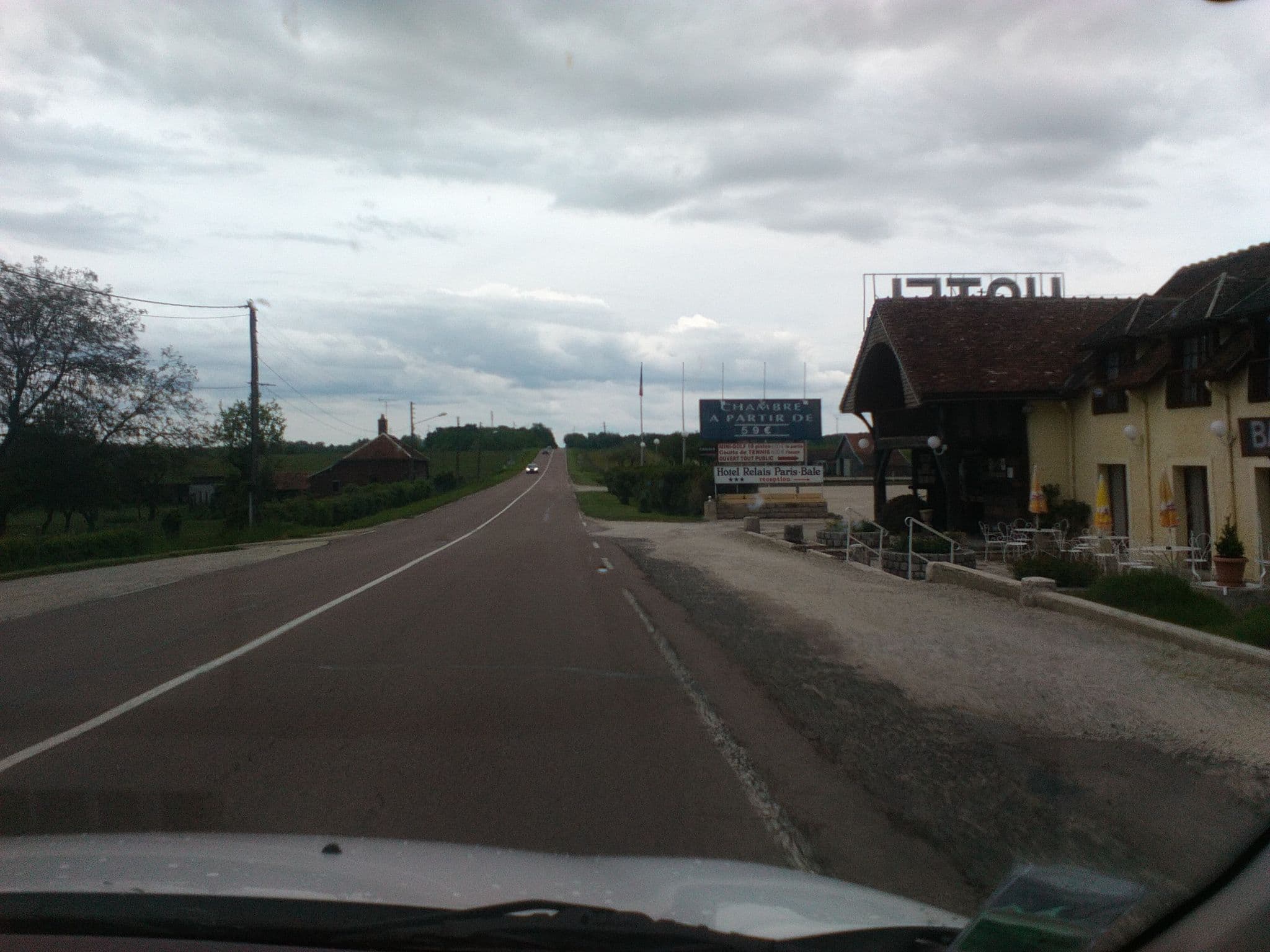 Street view near La Mangeoire, Lusigny-sur-Barse — © blap (CC BY-SA · Mapillary)