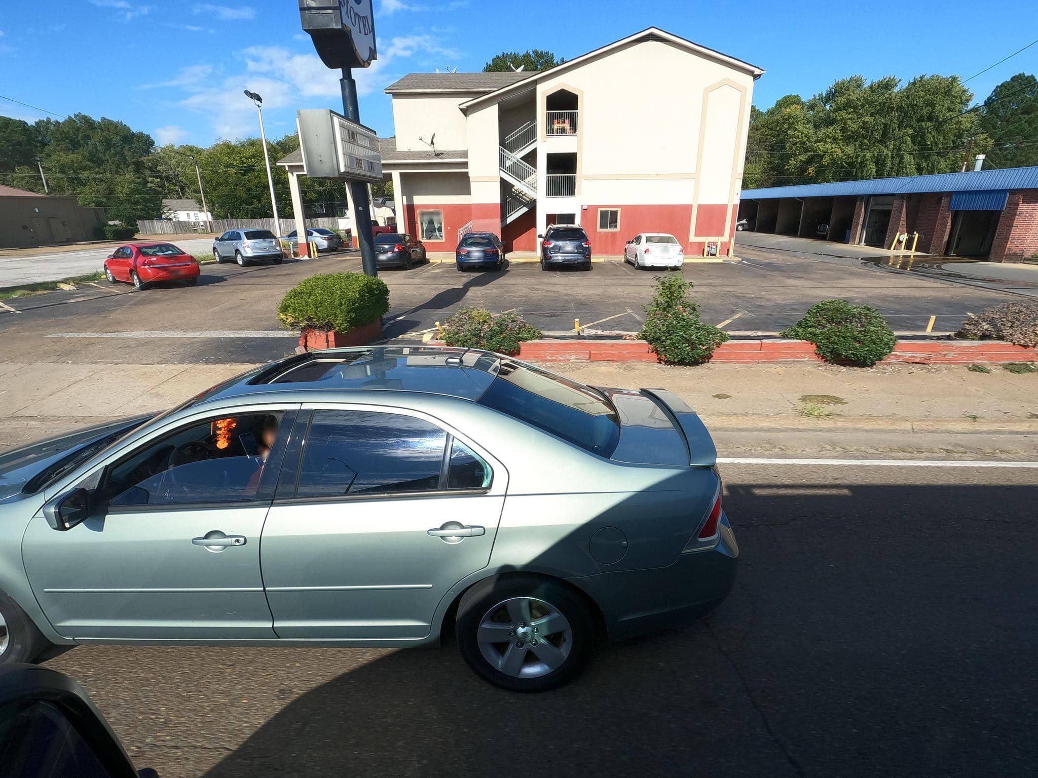Street view near Super 10 Hotel, Millington — © aidenrohde (CC BY-SA · Mapillary)