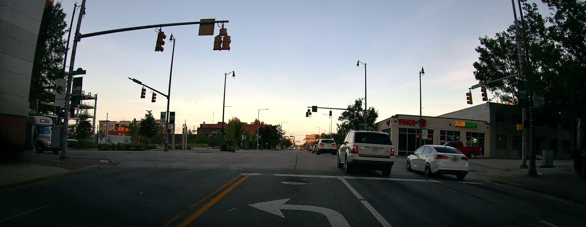 Street view near Hilton, Birmingham — © lordsutch (CC BY-SA · Mapillary)
