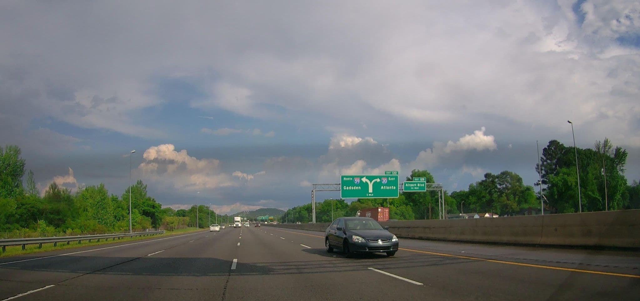 Street view near American Motel, Tarrant — © lordsutch (CC BY-SA · Mapillary)