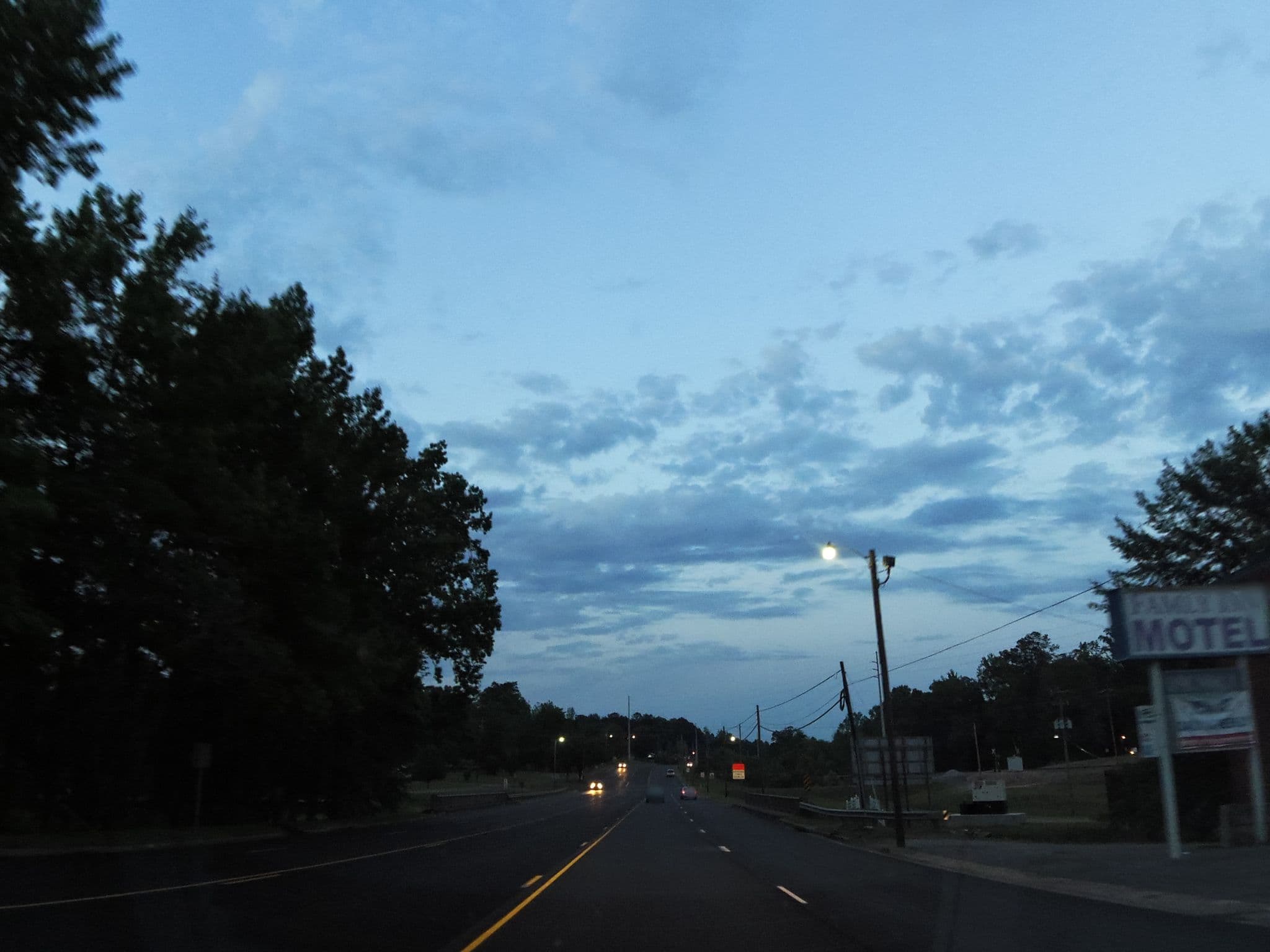 Street view near Family Inn Motel Winfield, Guin — © allen (CC BY-SA · Mapillary)