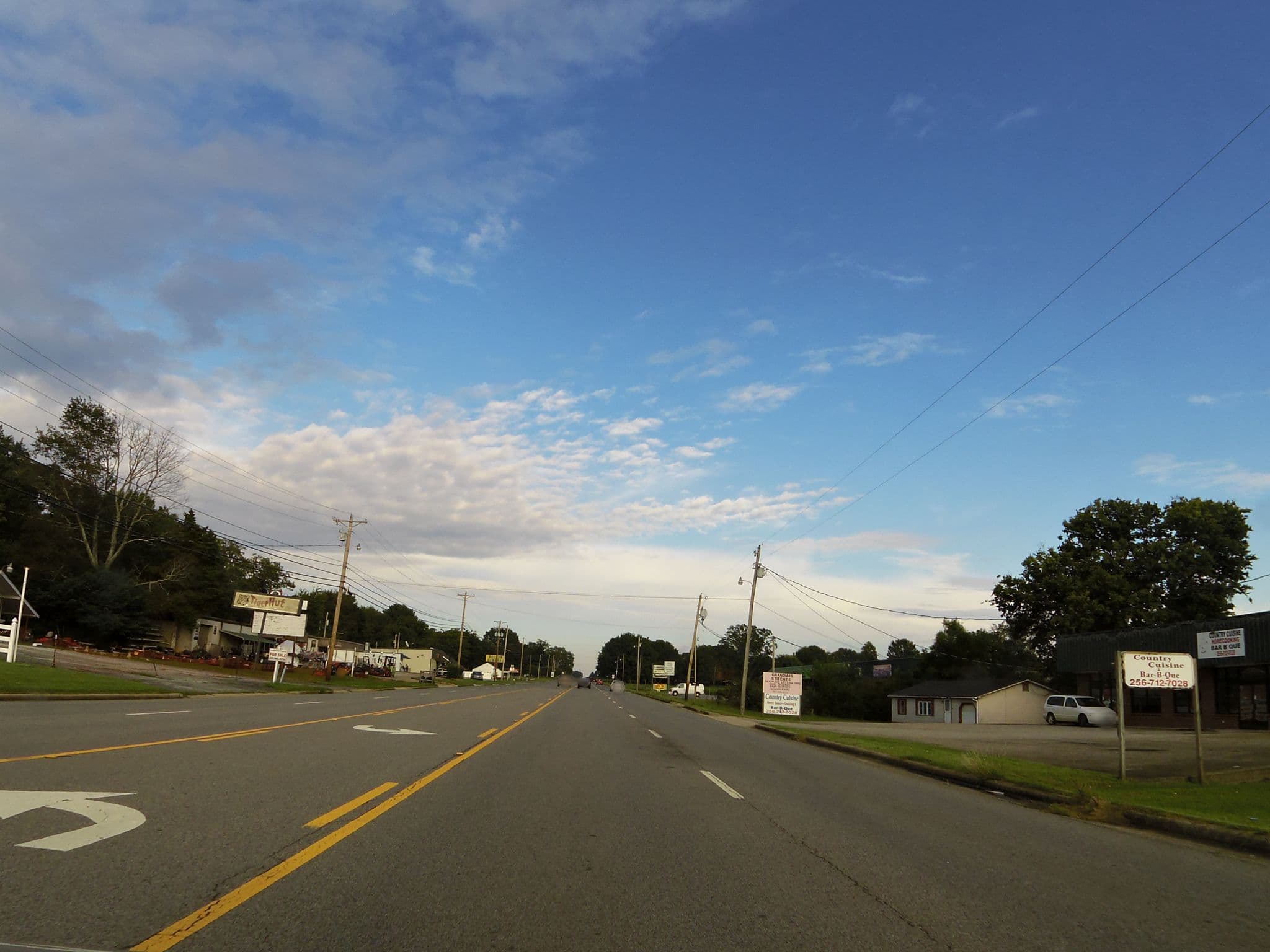 Street view near Joe Wheeler Lodge Cottage # 9, Town Creek — © allen (CC BY-SA · Mapillary)