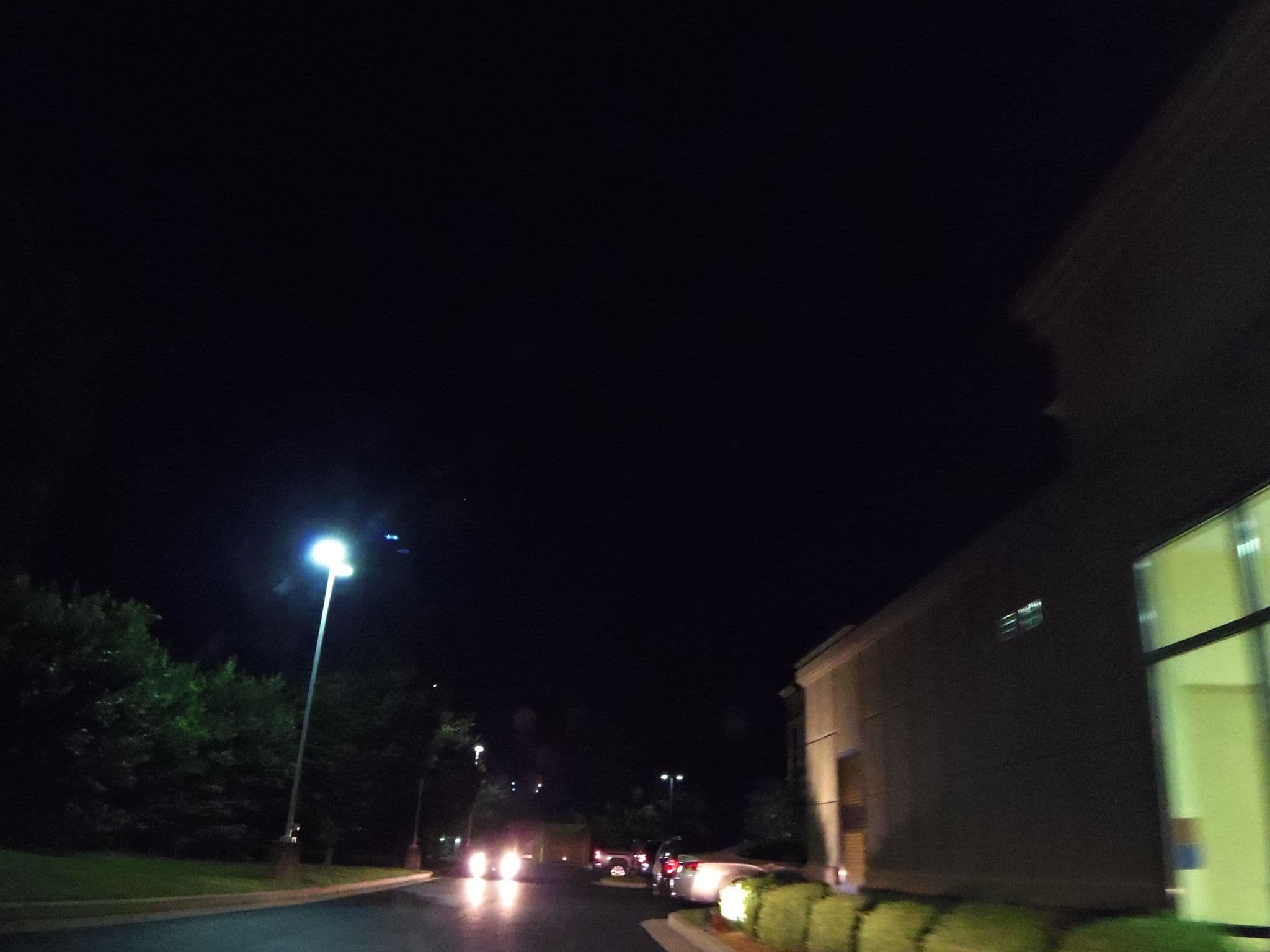 Street view near Hampton Inn by Hilton, Martin — © allen (CC BY-SA · Mapillary)