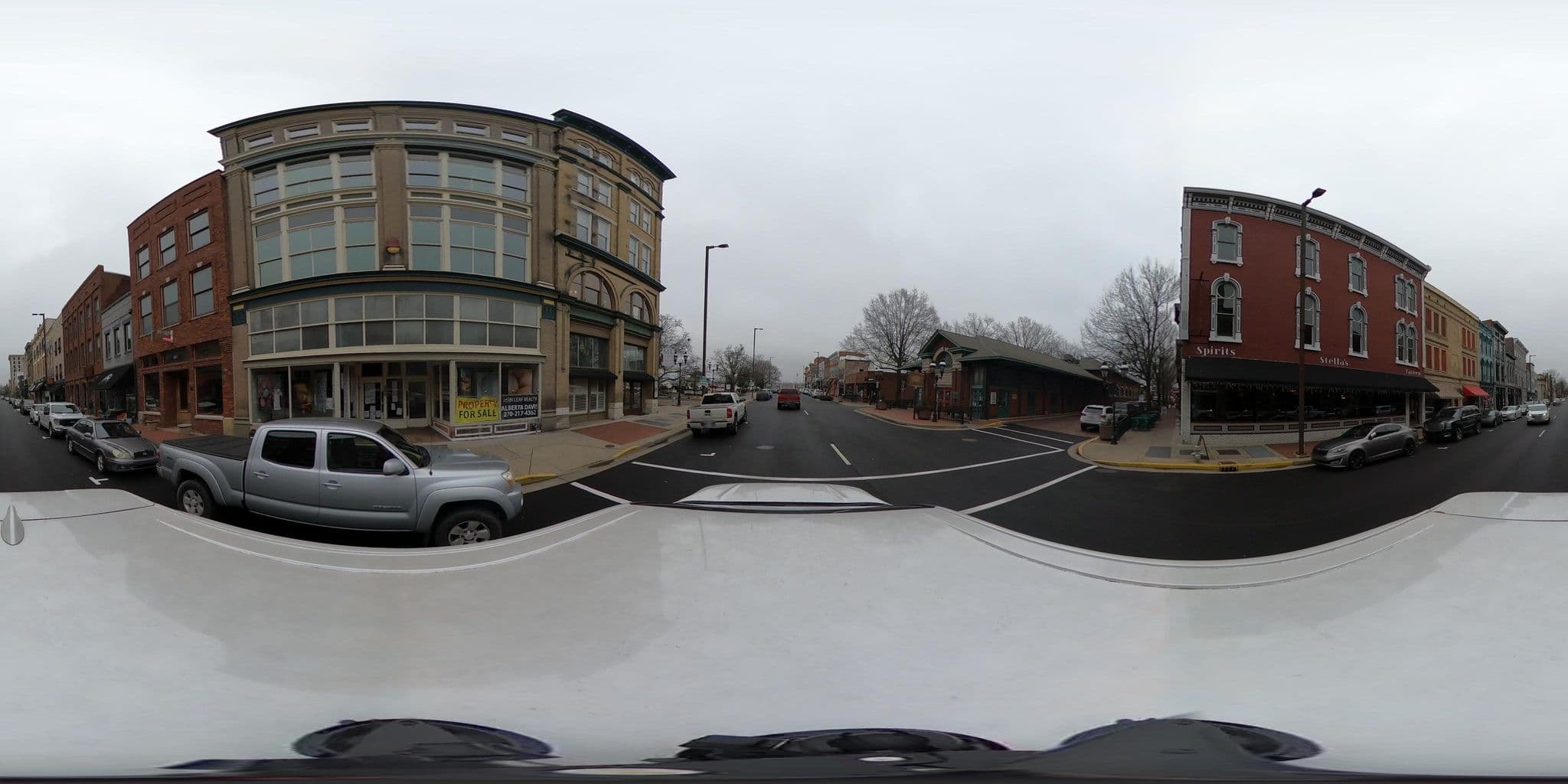 Street view near Paducah Harbor Plaza, Paducah — © mccrackenpva (CC BY-SA · Mapillary)