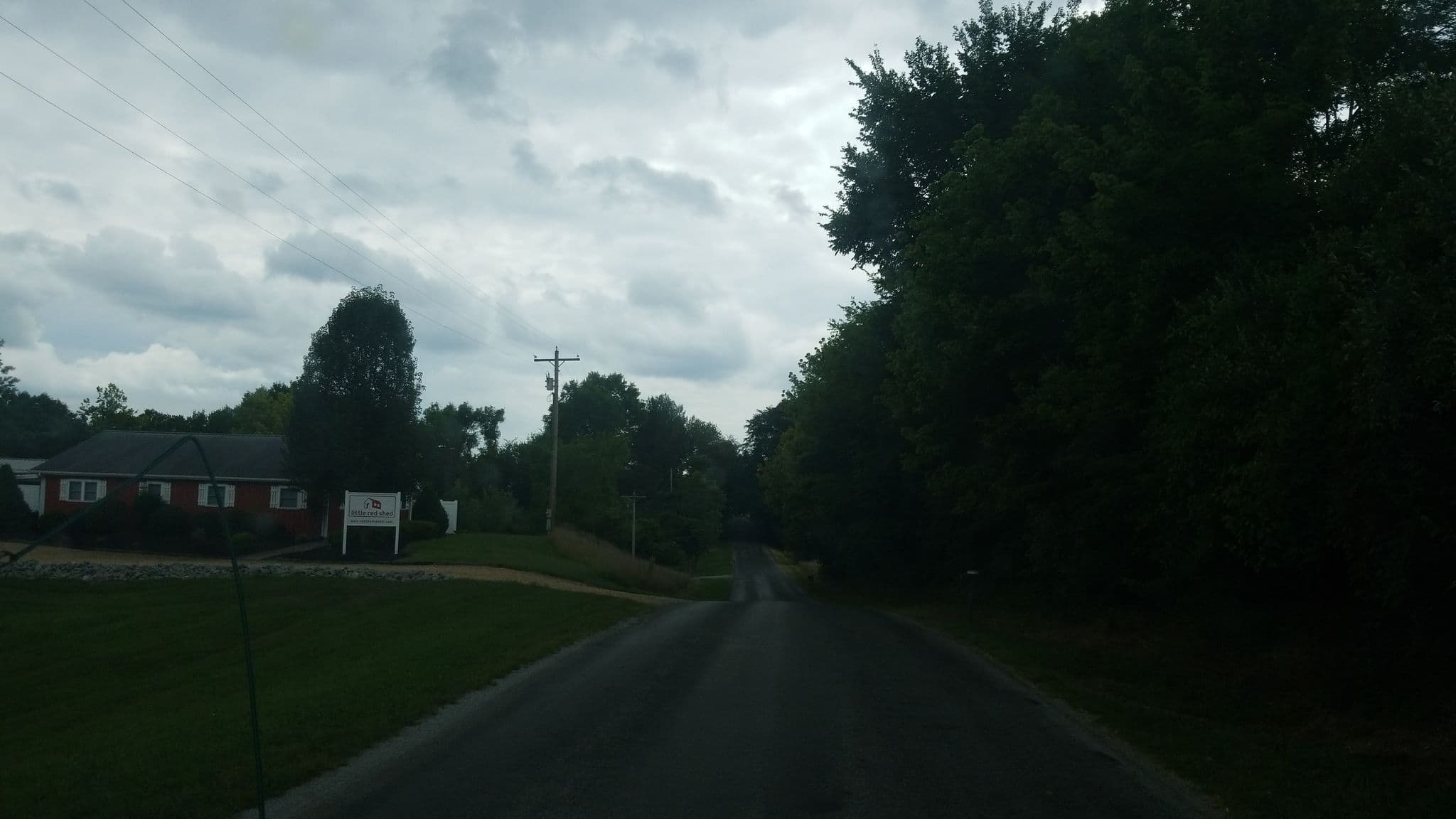 Street view near Little Red Shed, Murphysboro — © jbthemilker (CC BY-SA · Mapillary)