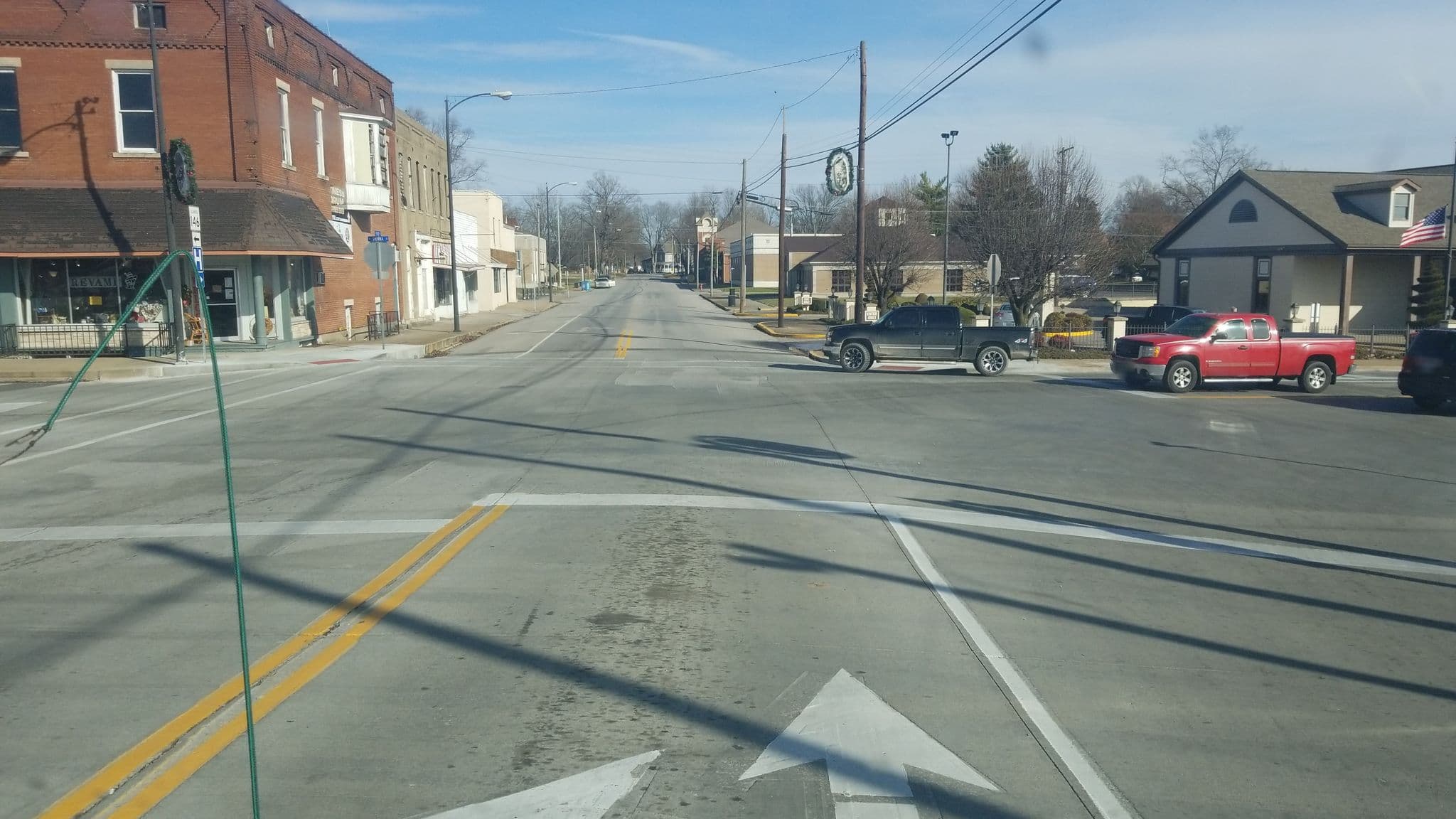 Street view near х-л Турист (Tourist), Cobden — © jbthemilker (CC BY-SA · Mapillary)