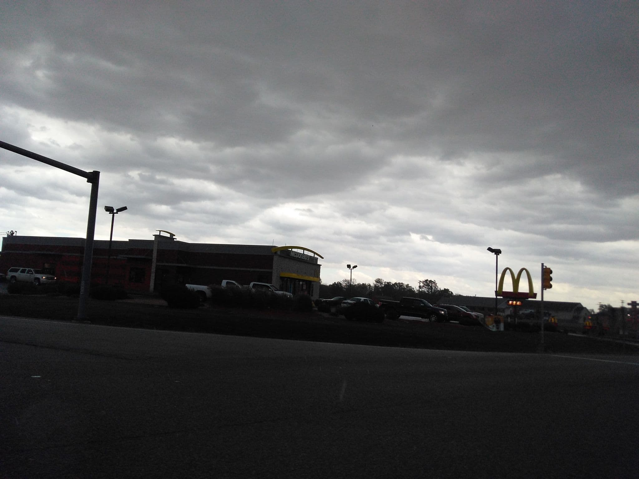 Street view near Wyndham Hotels & Resorts, Carlyle — © 4ensic (CC BY-SA · Mapillary)