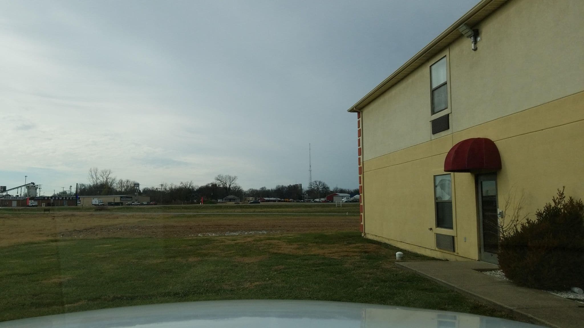 Street view near Super 8 by Wyndham, Eldorado — © Dale_Hat (CC BY-SA · Mapillary)