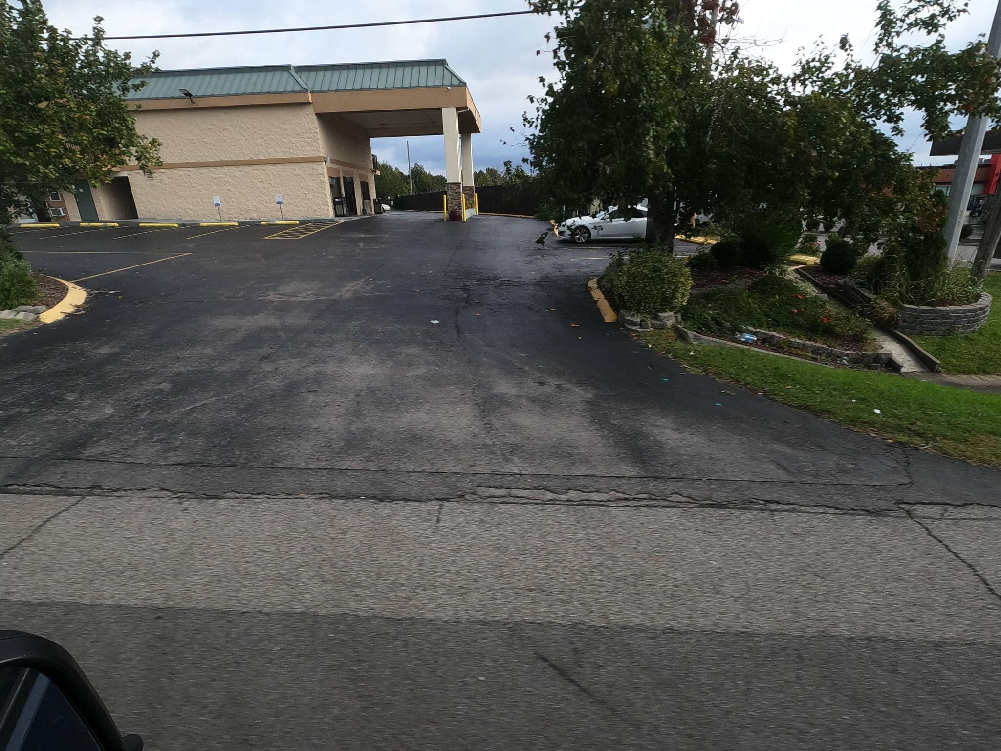 Street view near Best Western Harpeth Inn - Closed, Kingston Springs — © aidenrohde (CC BY-SA · Mapillary)