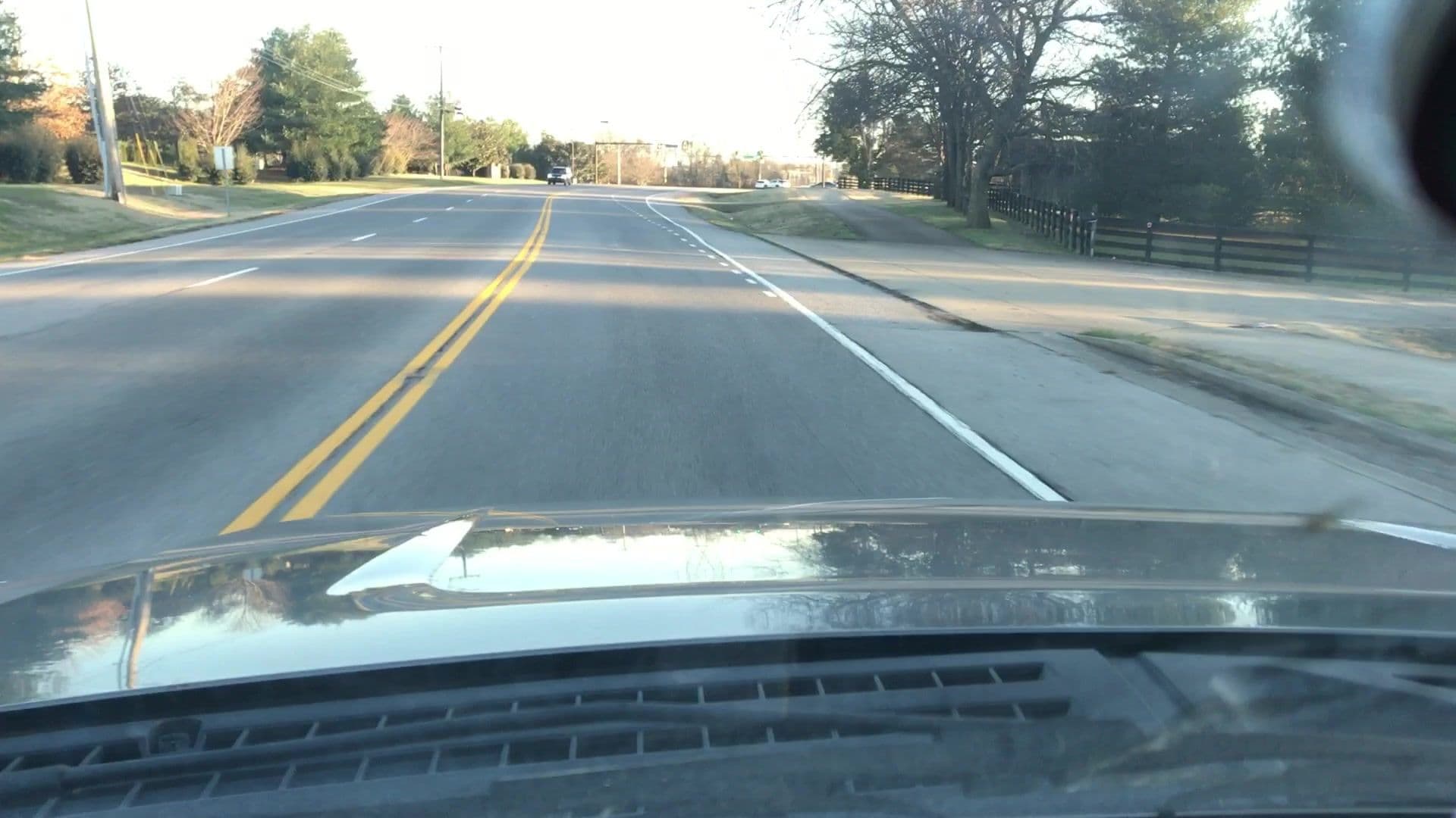 Street view near Hilton, Brentwood Estates — © lvl5 (CC BY-SA · Mapillary)