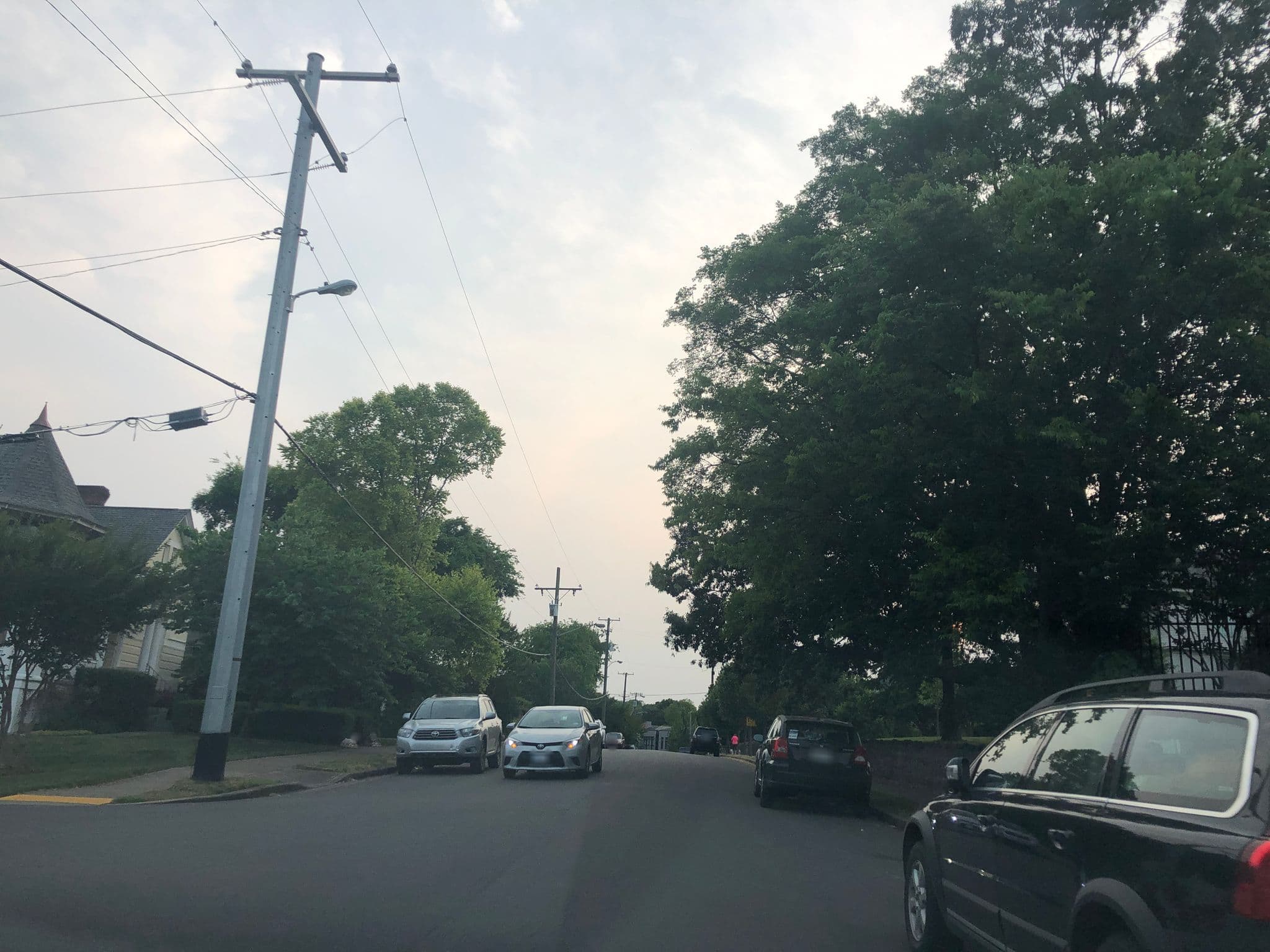 Street view near Linden Manor Bed And Breakfast, Nashville — © isaac008 (CC BY-SA · Mapillary)