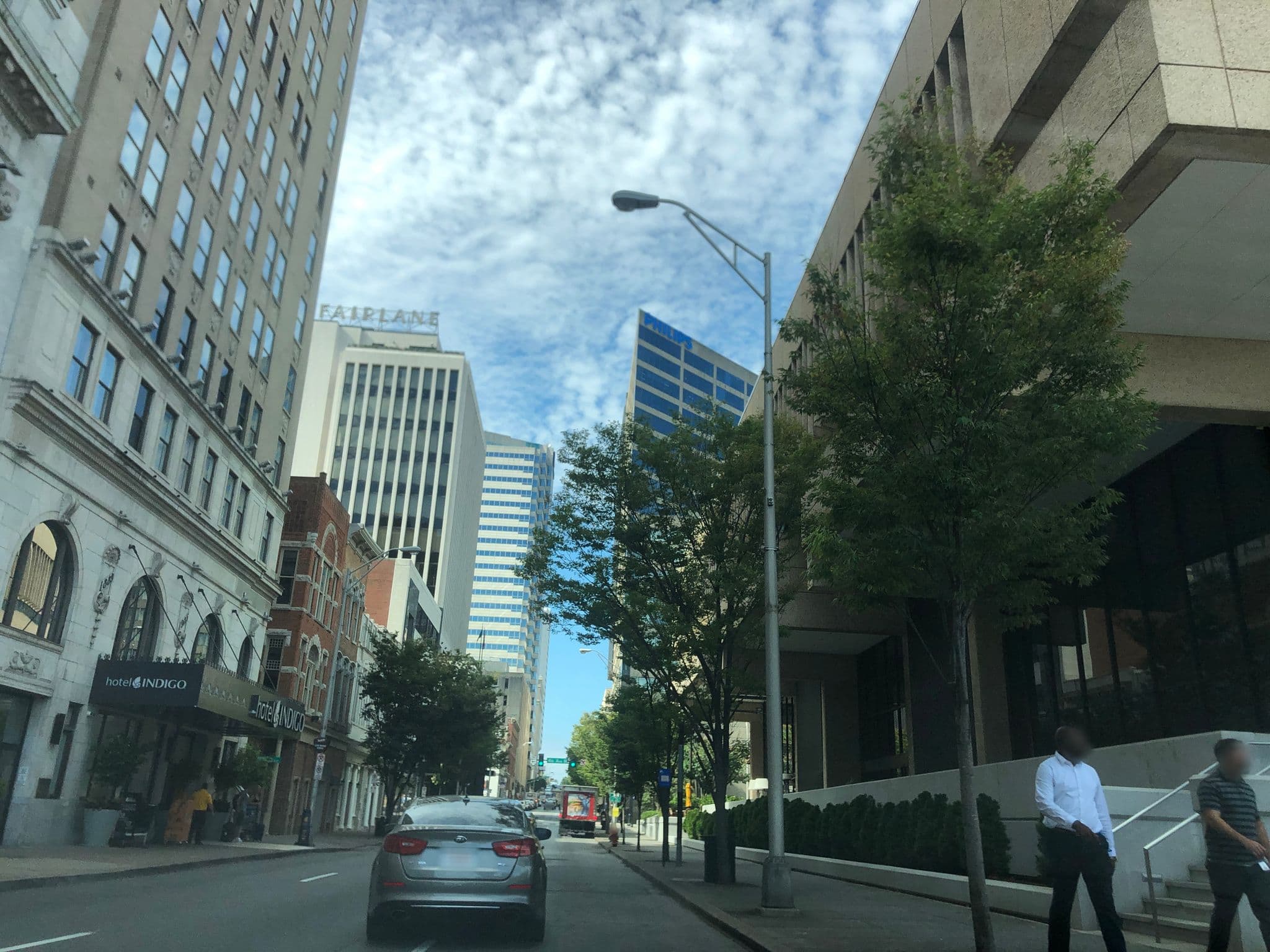 Street view near Hotel 315 Nashville (Tennessee), Nashville — © maxmartilik (CC BY-SA · Mapillary)