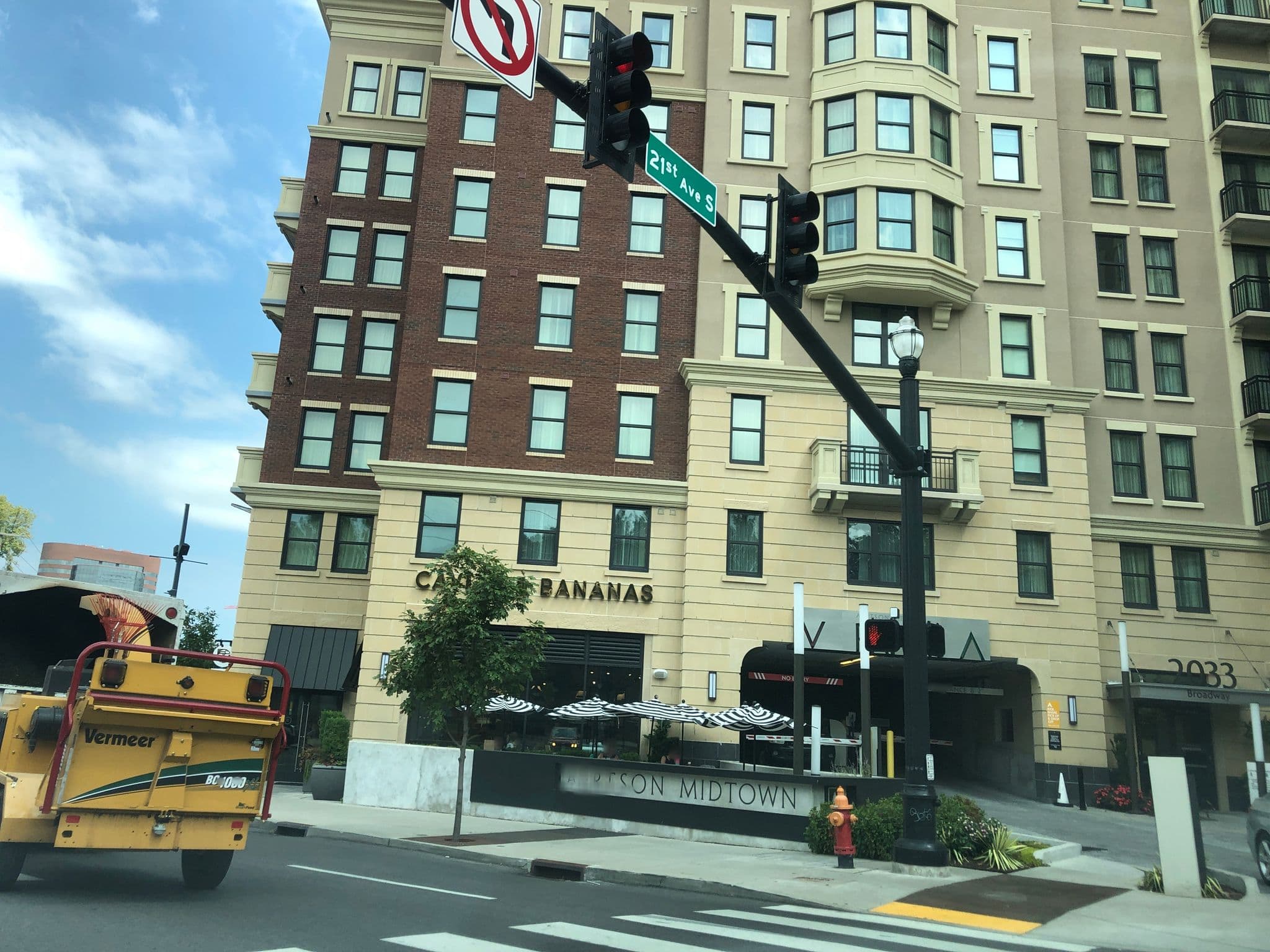 Street view near The Pool, Nashville — © maxmartilik (CC BY-SA · Mapillary)