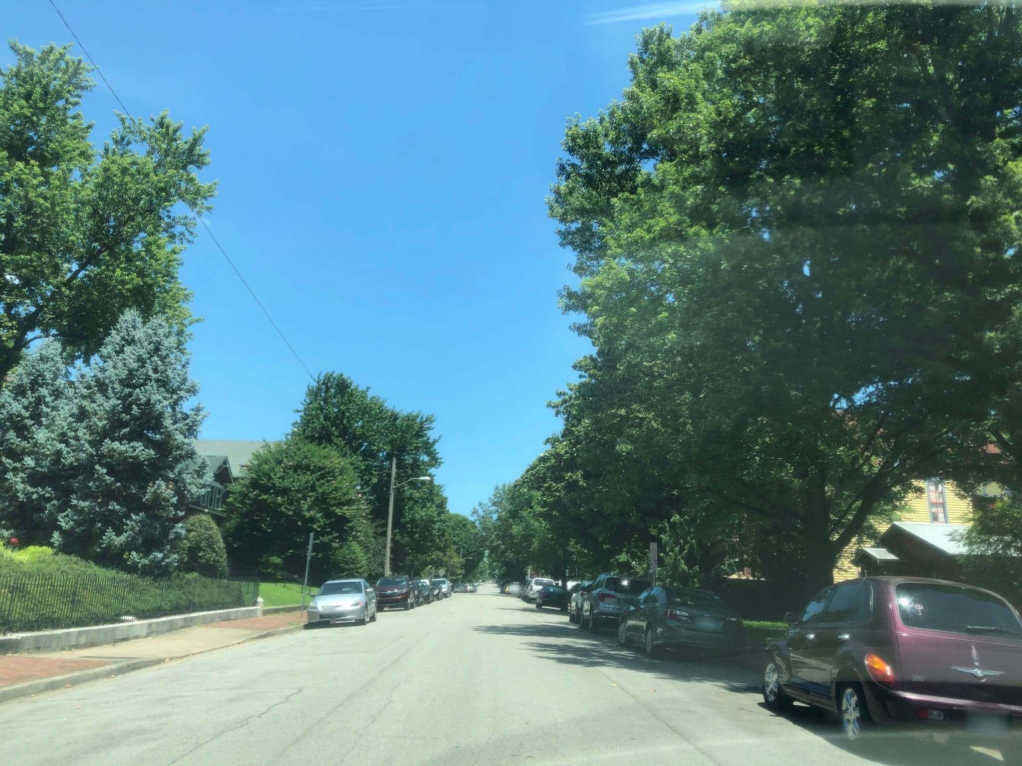 Street view near Sweet Nashville B&B, Nashville — © maxmartilik (CC BY-SA · Mapillary)