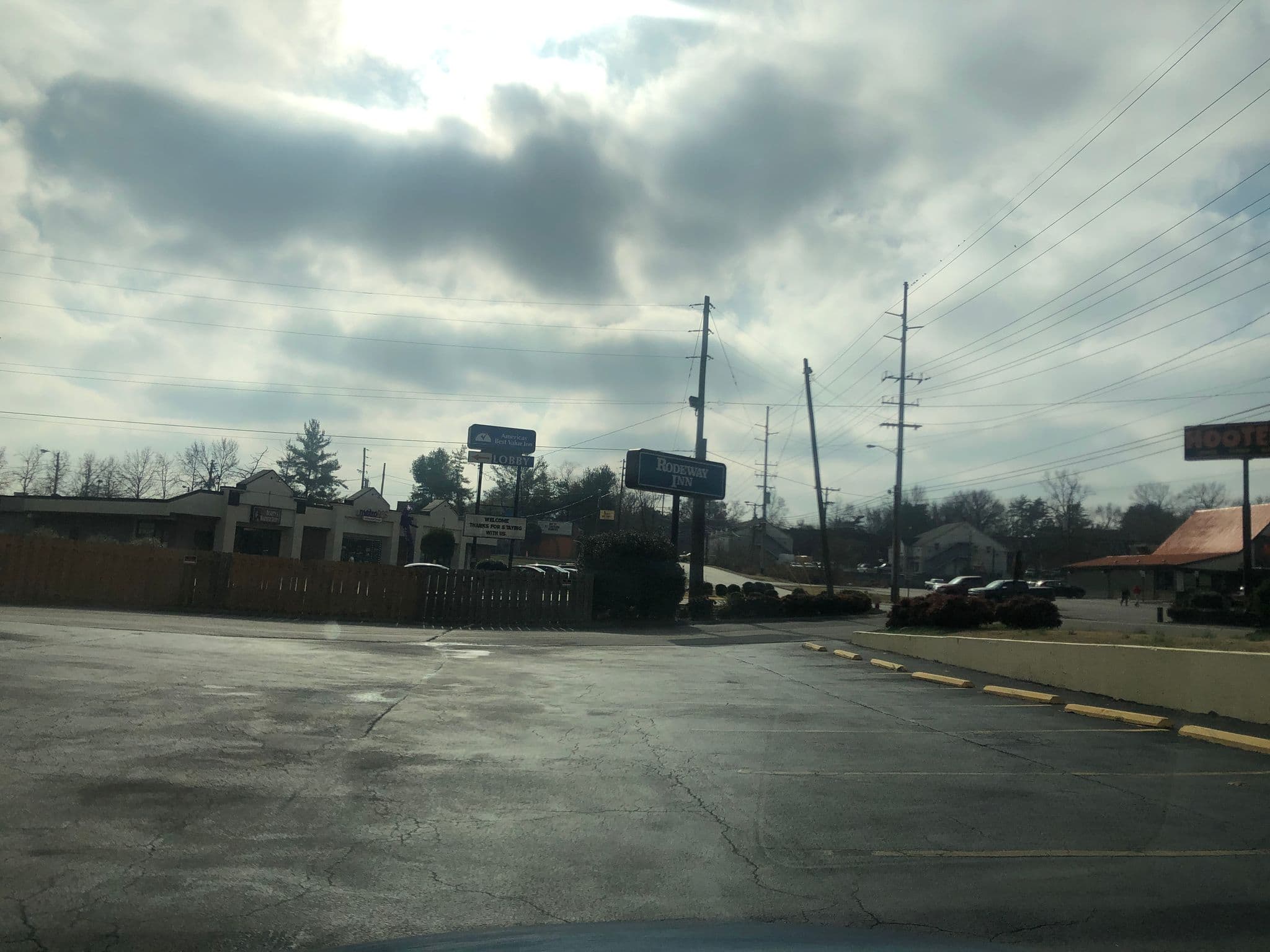 Street view near Motel 6 Nashville South, Brentwood Estates — © jamauljackson (CC BY-SA · Mapillary)